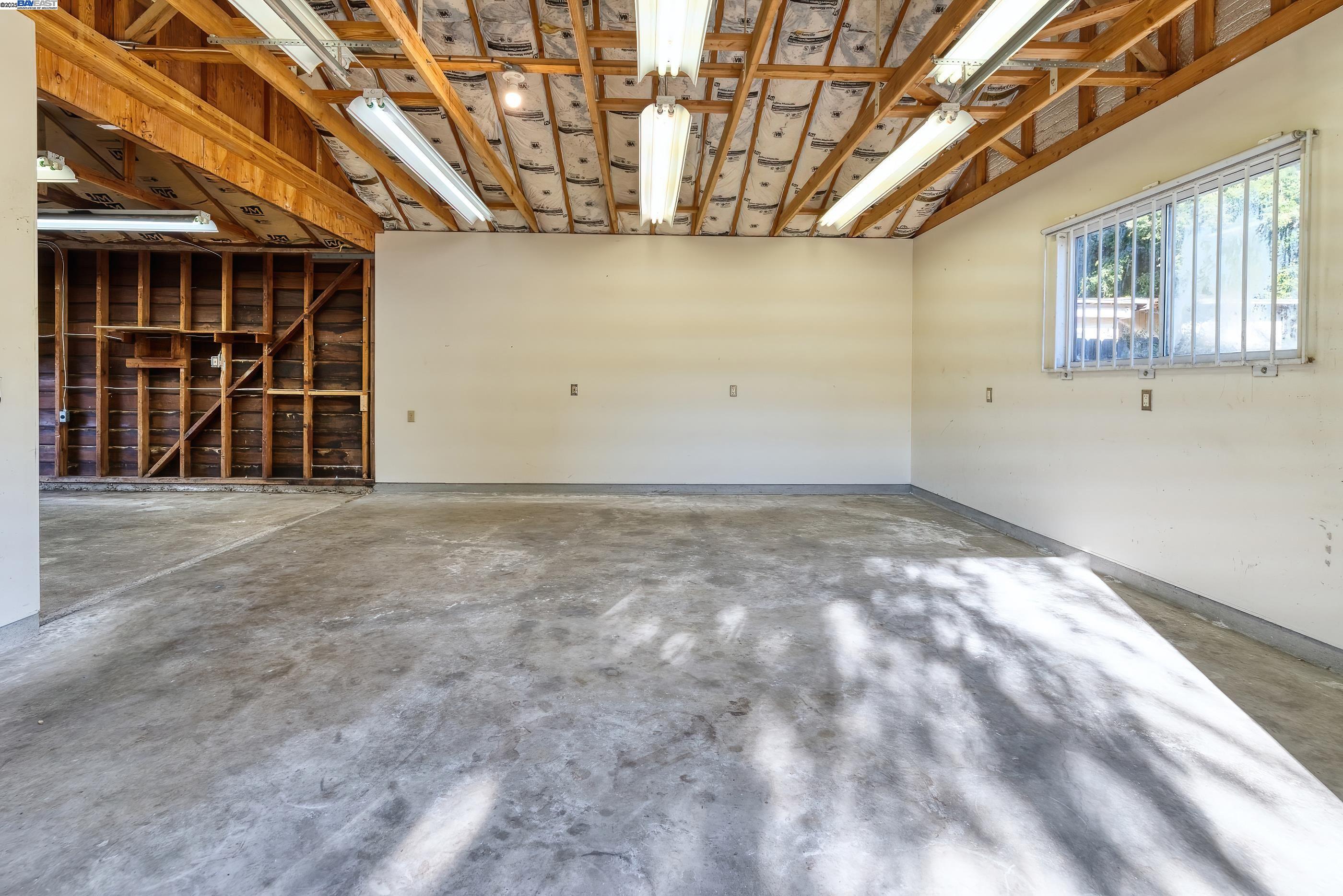 Detail Gallery Image 30 of 33 For 466 Lupine Way, Hayward,  CA 94541 - 2 Beds | 1 Baths