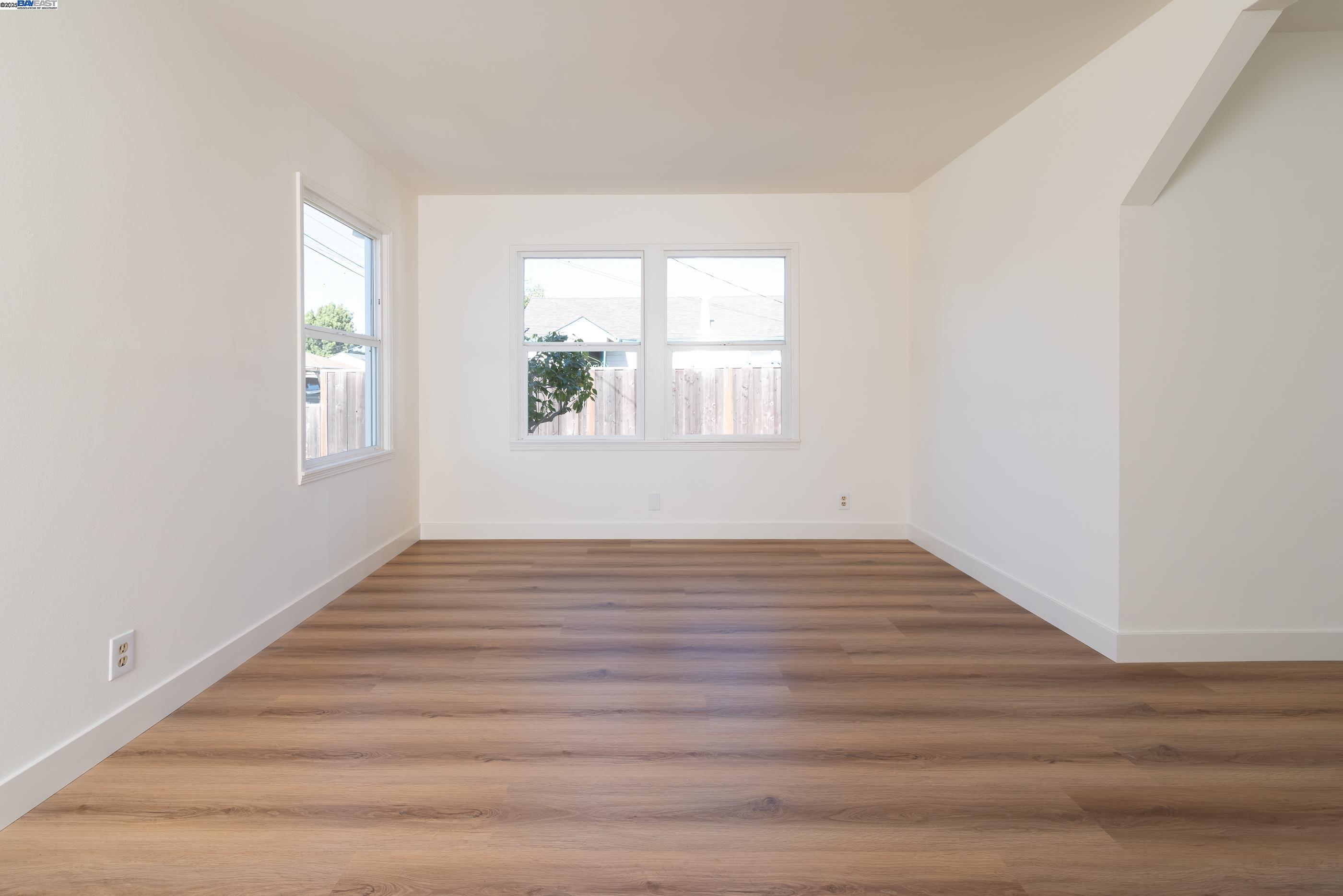 Detail Gallery Image 9 of 33 For 466 Lupine Way, Hayward,  CA 94541 - 2 Beds | 1 Baths