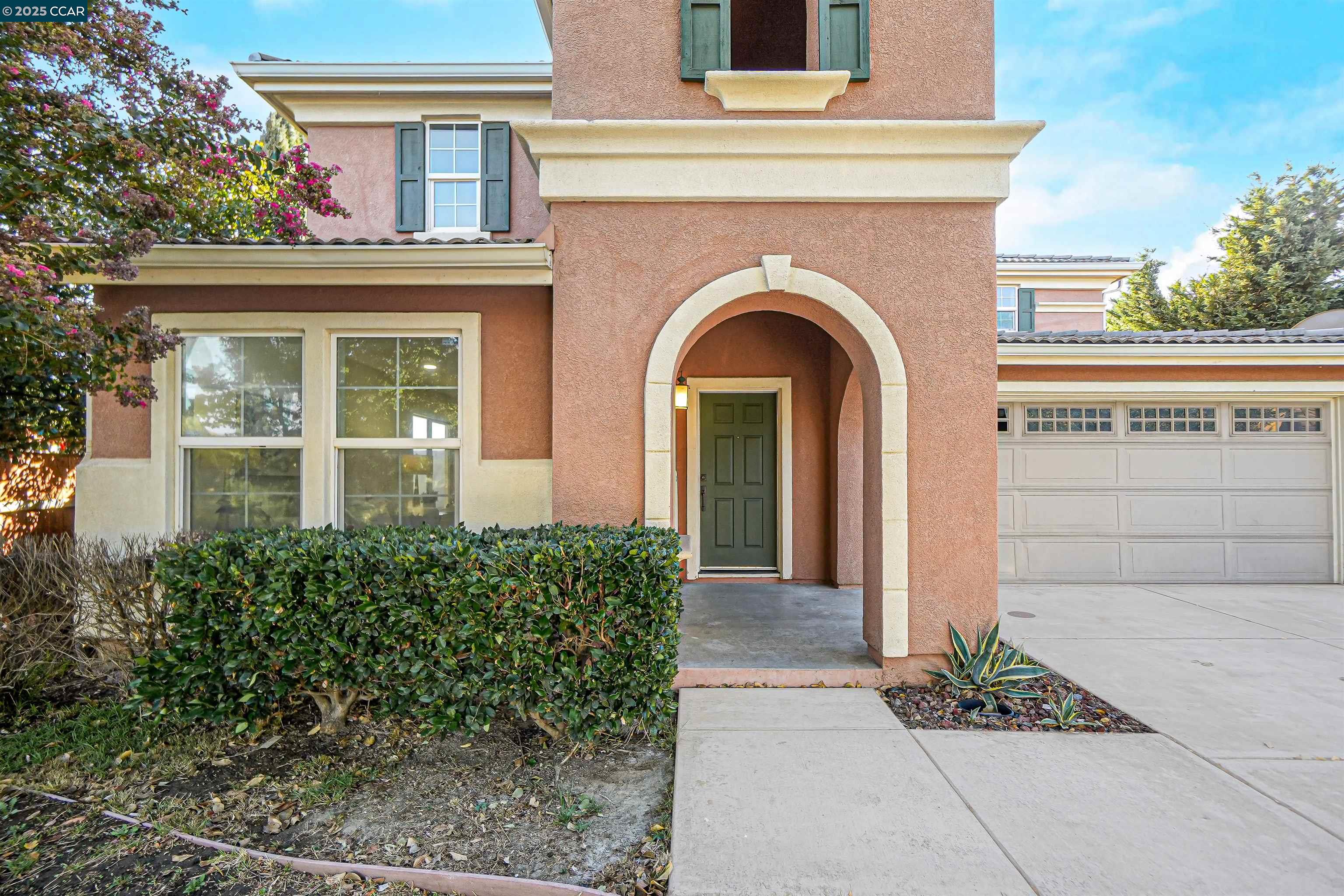 Detail Gallery Image 3 of 48 For 250 Craftsman Ct, Lathrop,  CA 95330 - 4 Beds | 2 Baths