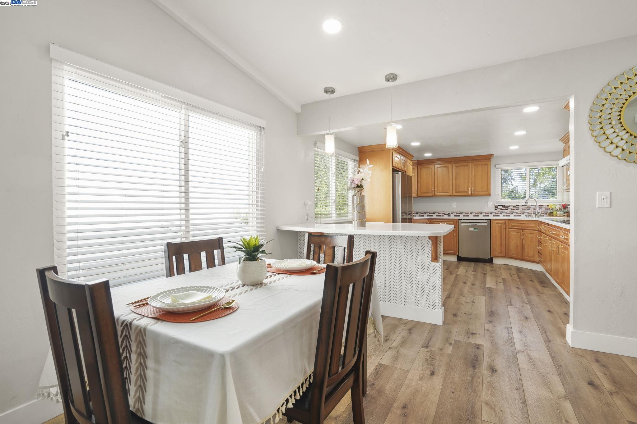 Detail Gallery Image 7 of 33 For 3104 Sombrero Circle, San Ramon,  CA 94583 - 4 Beds | 3 Baths