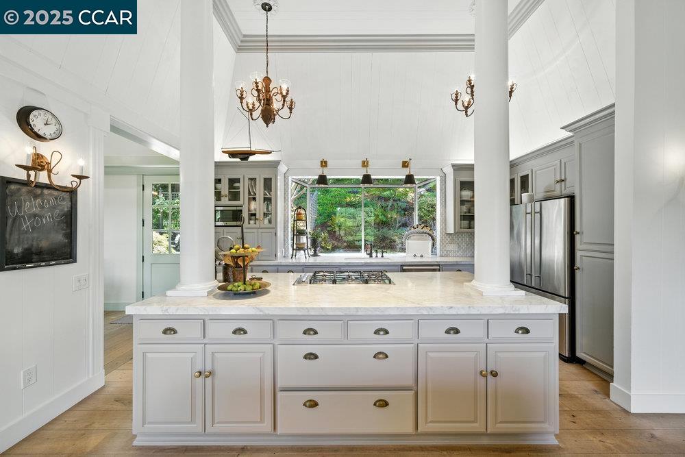 Detail Gallery Image 21 of 60 For 164 Camino Don Miguel, Orinda,  CA 94563 - 4 Beds | 3/1 Baths