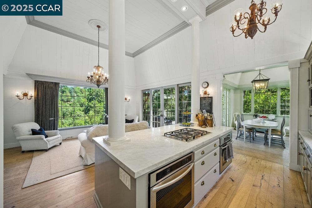 Detail Gallery Image 24 of 60 For 164 Camino Don Miguel, Orinda,  CA 94563 - 4 Beds | 3/1 Baths