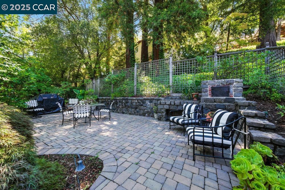 Detail Gallery Image 27 of 60 For 164 Camino Don Miguel, Orinda,  CA 94563 - 4 Beds | 3/1 Baths