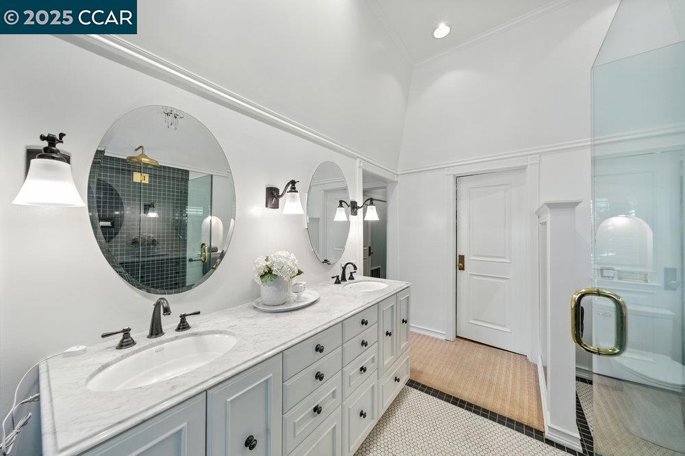 Detail Gallery Image 37 of 60 For 164 Camino Don Miguel, Orinda,  CA 94563 - 4 Beds | 3/1 Baths