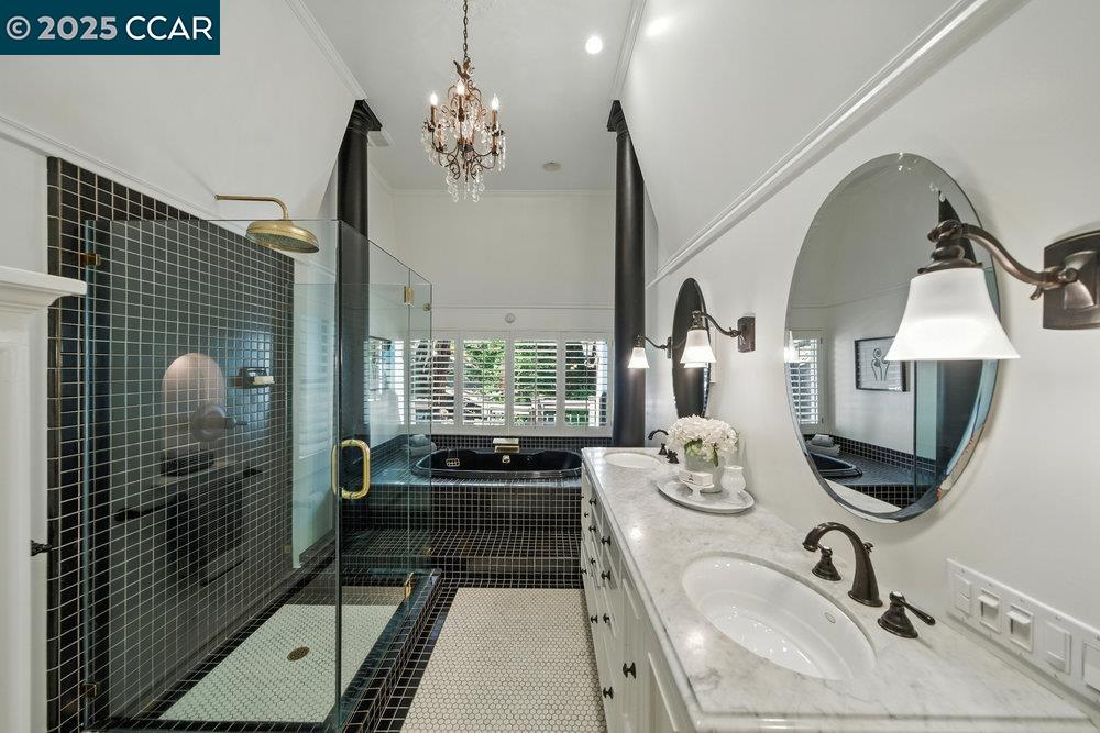 Detail Gallery Image 38 of 60 For 164 Camino Don Miguel, Orinda,  CA 94563 - 4 Beds | 3/1 Baths