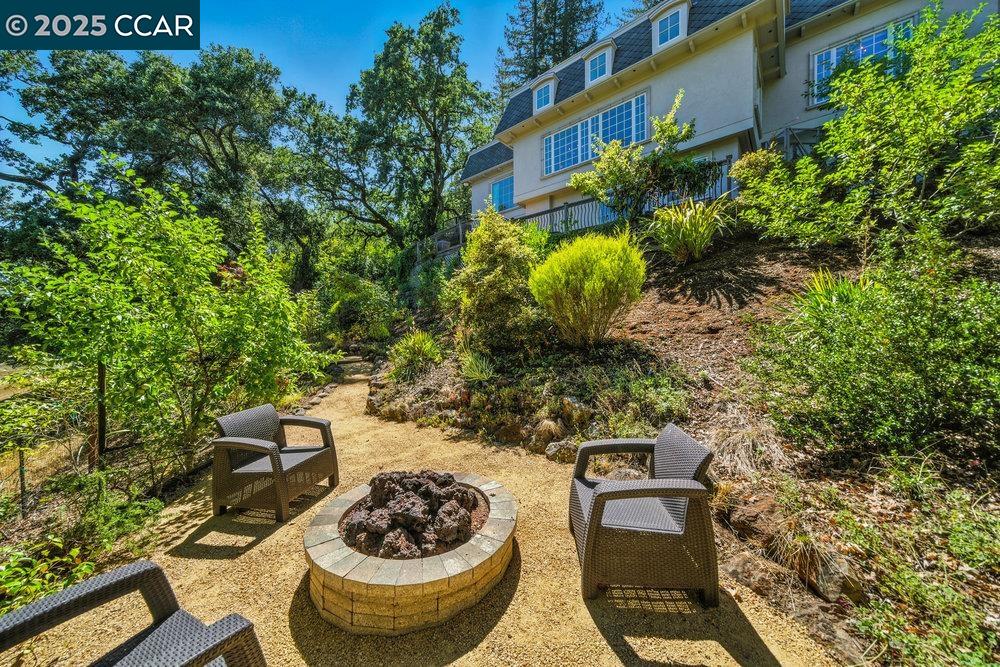 Detail Gallery Image 52 of 60 For 164 Camino Don Miguel, Orinda,  CA 94563 - 4 Beds | 3/1 Baths