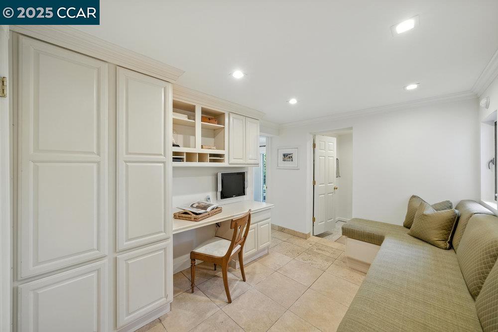Detail Gallery Image 59 of 60 For 164 Camino Don Miguel, Orinda,  CA 94563 - 4 Beds | 3/1 Baths