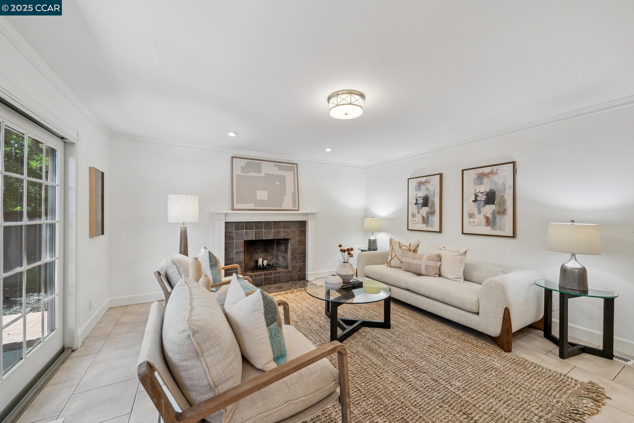 Detail Gallery Image 26 of 54 For 906 Hastings Dr, Concord,  CA 94518 - 5 Beds | 2 Baths
