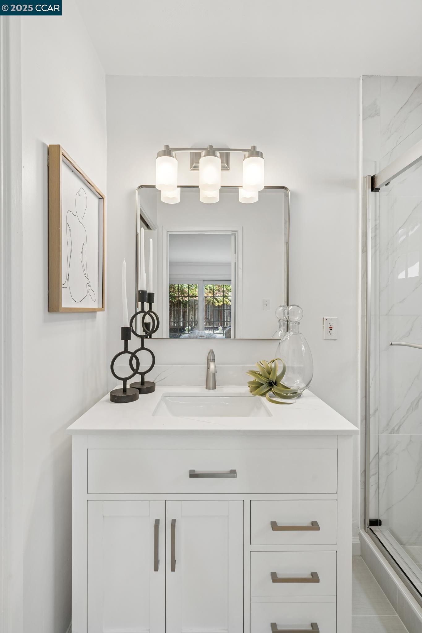Detail Gallery Image 31 of 54 For 906 Hastings Dr, Concord,  CA 94518 - 5 Beds | 2 Baths