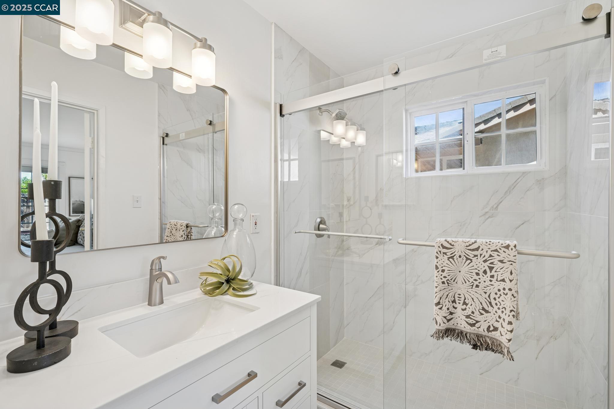 Detail Gallery Image 33 of 54 For 906 Hastings Dr, Concord,  CA 94518 - 5 Beds | 2 Baths