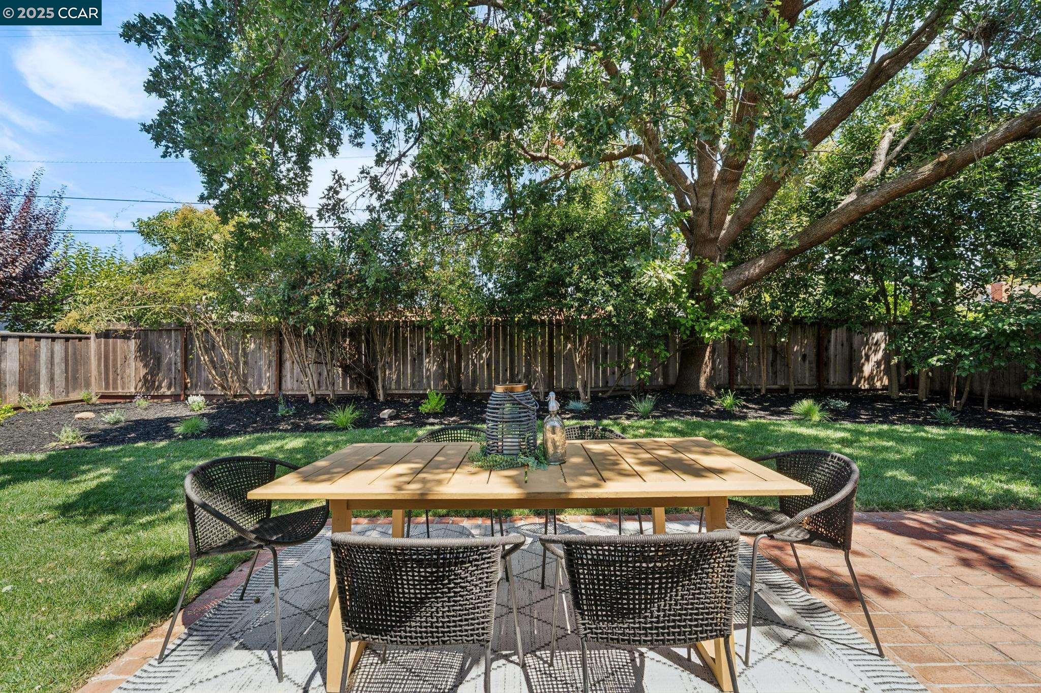 Detail Gallery Image 47 of 54 For 906 Hastings Dr, Concord,  CA 94518 - 5 Beds | 2 Baths