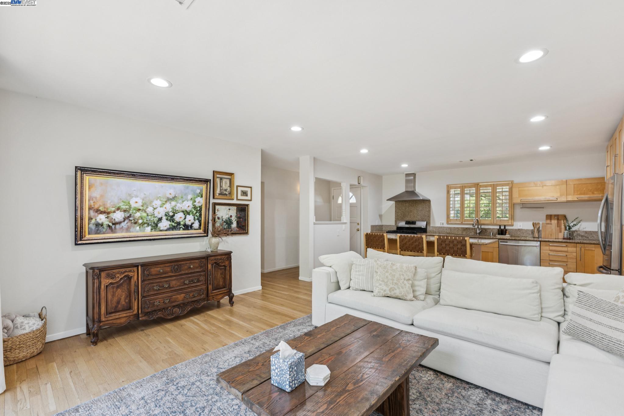 Detail Gallery Image 15 of 58 For 4302 Carter Ct, Concord,  CA 94521 - 3 Beds | 2 Baths