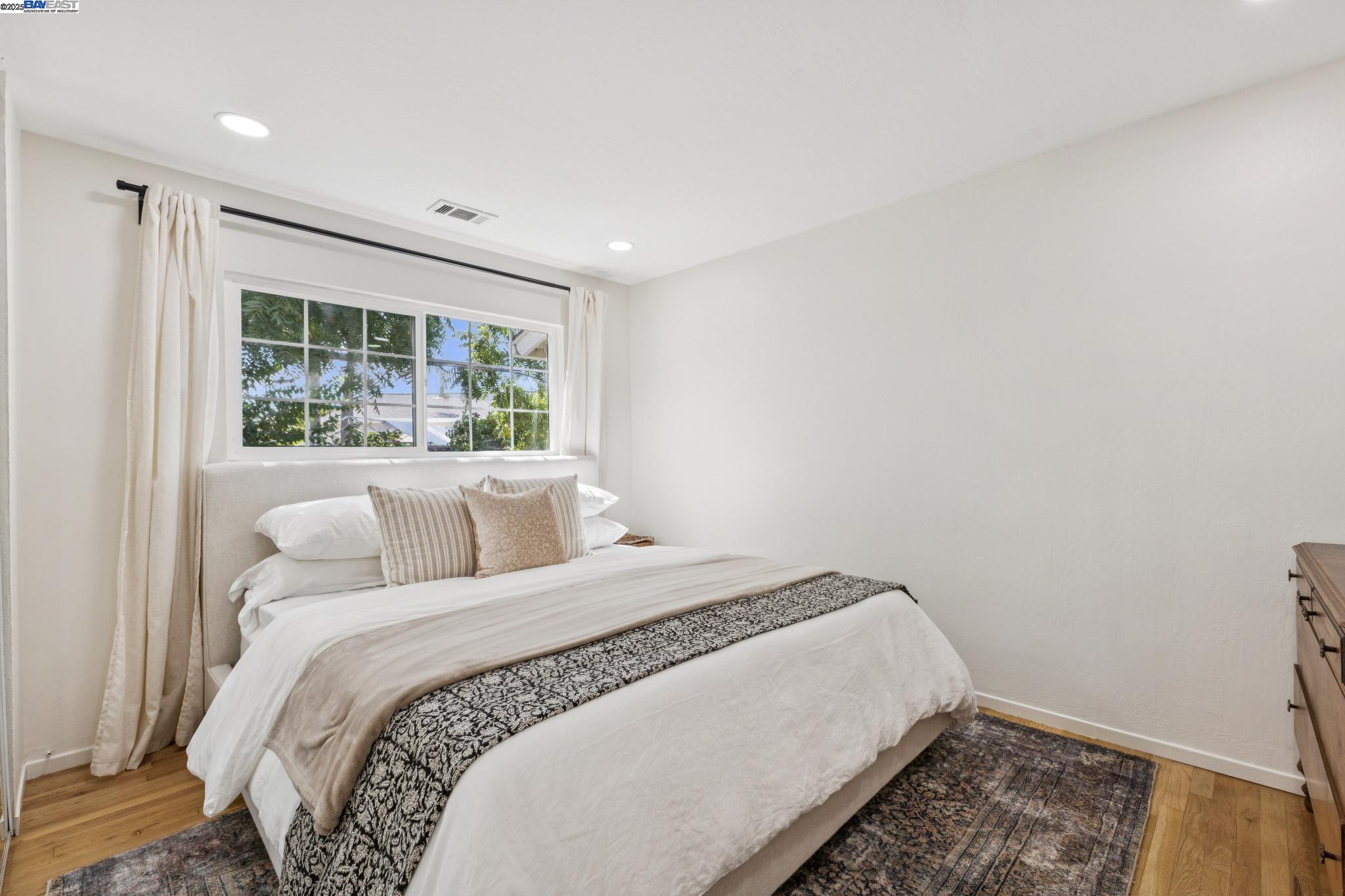 Detail Gallery Image 20 of 58 For 4302 Carter Ct, Concord,  CA 94521 - 3 Beds | 2 Baths
