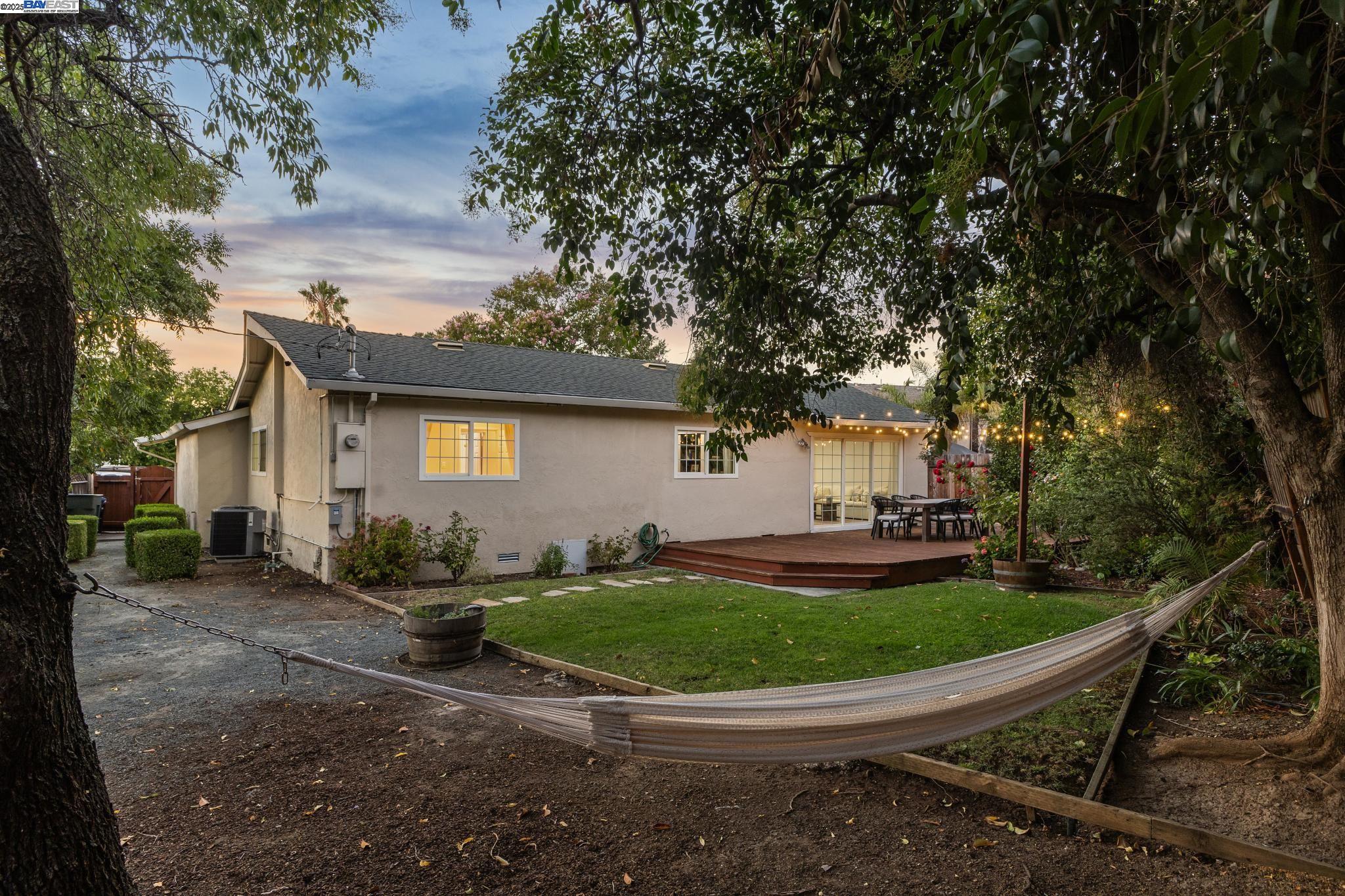 Detail Gallery Image 37 of 58 For 4302 Carter Ct, Concord,  CA 94521 - 3 Beds | 2 Baths