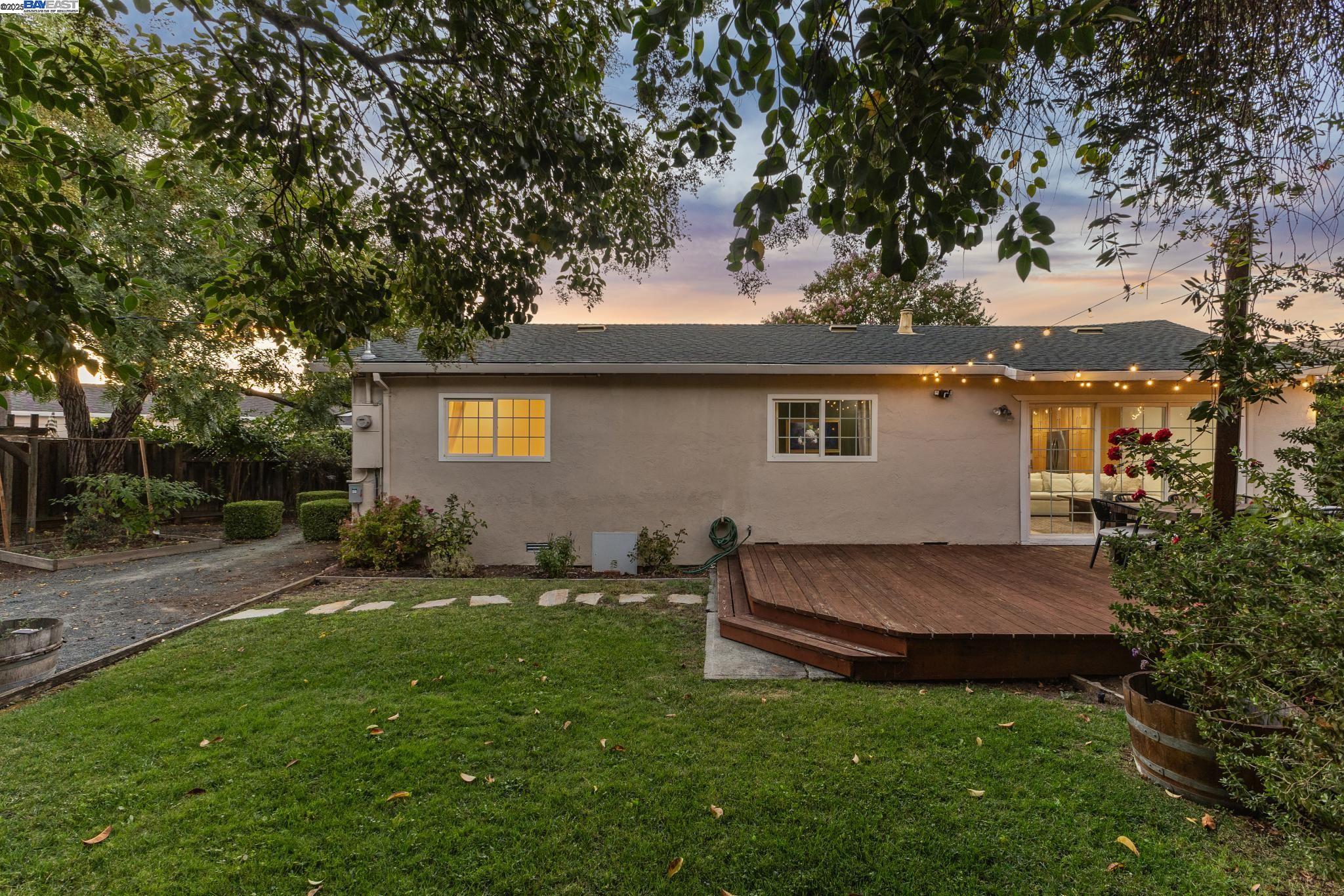 Detail Gallery Image 39 of 58 For 4302 Carter Ct, Concord,  CA 94521 - 3 Beds | 2 Baths
