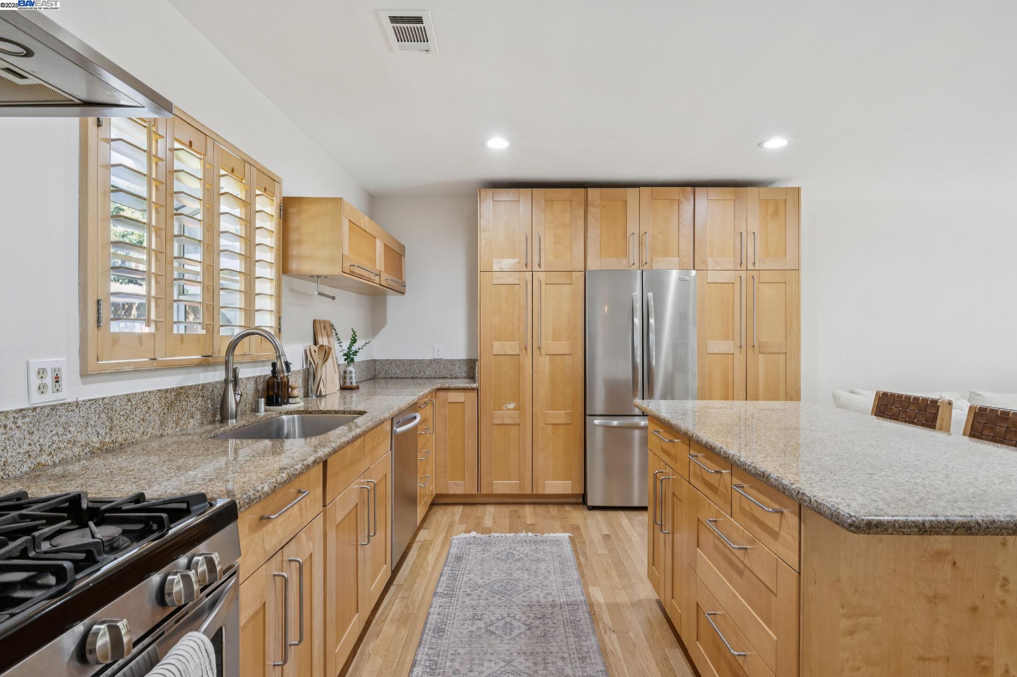 Detail Gallery Image 6 of 58 For 4302 Carter Ct, Concord,  CA 94521 - 3 Beds | 2 Baths