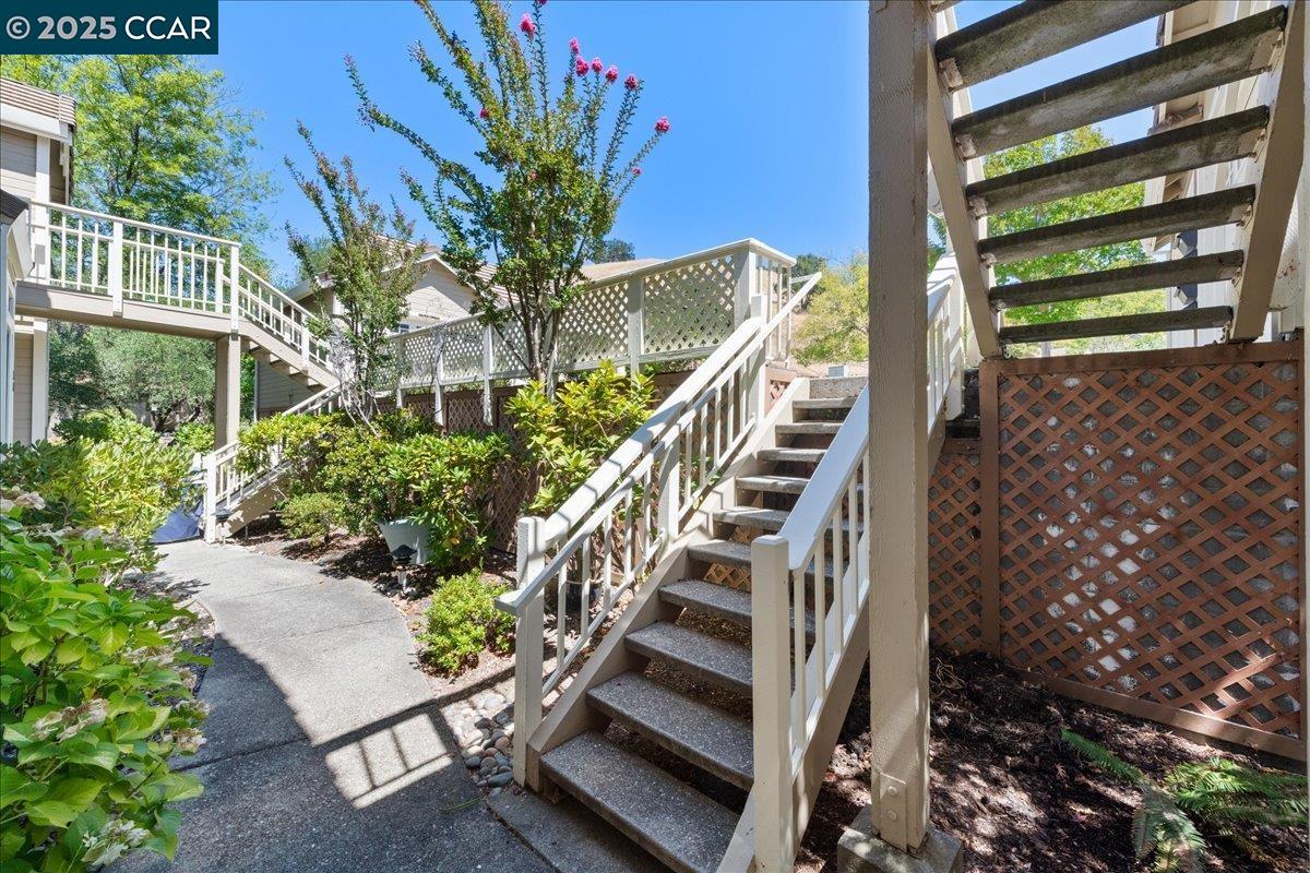 Detail Gallery Image 3 of 60 For 5501 Terra Granada Dr 2a,  Walnut Creek,  CA 94595 - 2 Beds | 2 Baths