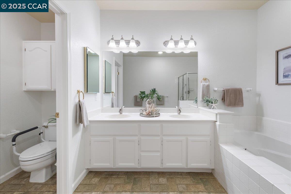 Detail Gallery Image 30 of 60 For 5501 Terra Granada Dr 2a,  Walnut Creek,  CA 94595 - 2 Beds | 2 Baths