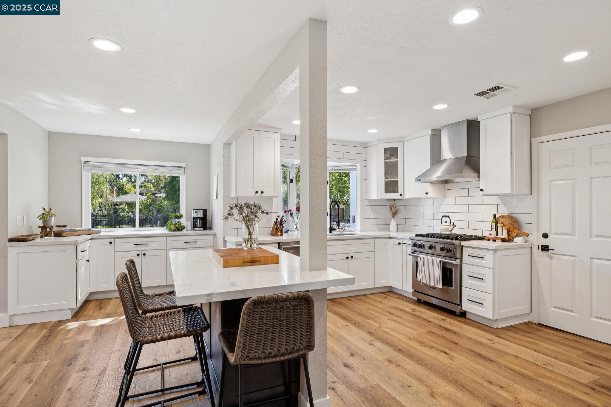Detail Gallery Image 13 of 38 For 101 Patterson Blvd, Pleasant Hill,  CA 94523 - 3 Beds | 2 Baths