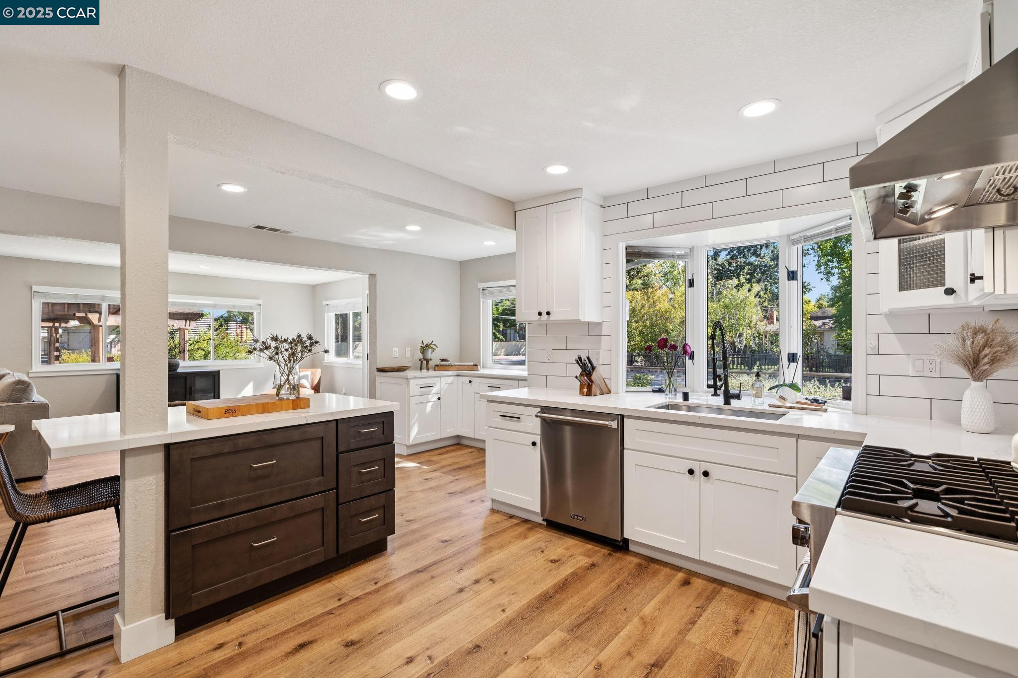 Detail Gallery Image 16 of 38 For 101 Patterson Blvd, Pleasant Hill,  CA 94523 - 3 Beds | 2 Baths