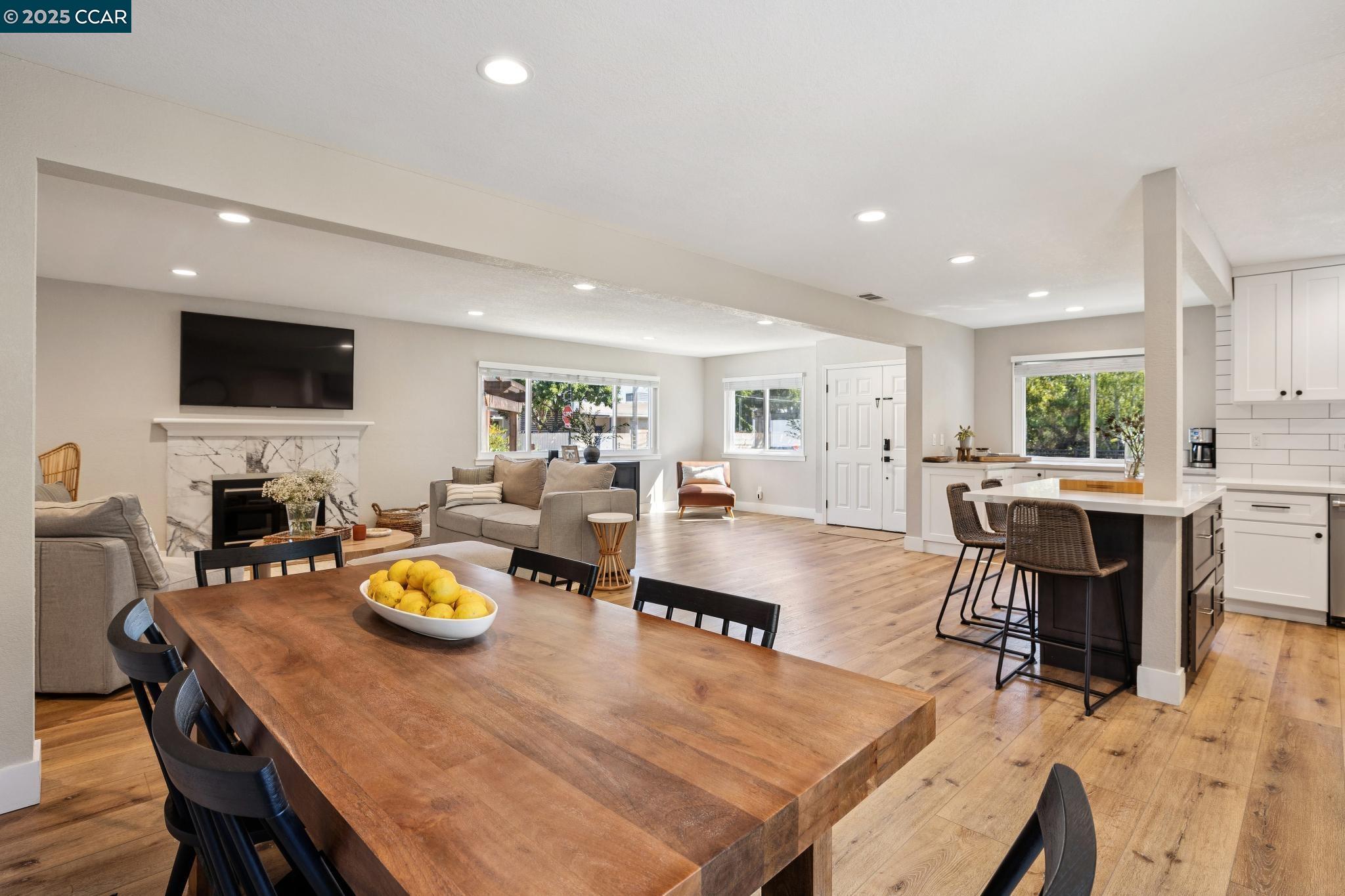 Detail Gallery Image 21 of 38 For 101 Patterson Blvd, Pleasant Hill,  CA 94523 - 3 Beds | 2 Baths