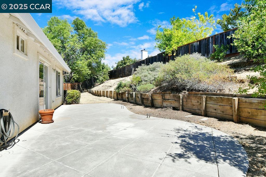 Detail Gallery Image 20 of 29 For 1024 Sandstone Ct, Antioch,  CA 94531 - 3 Beds | 2 Baths