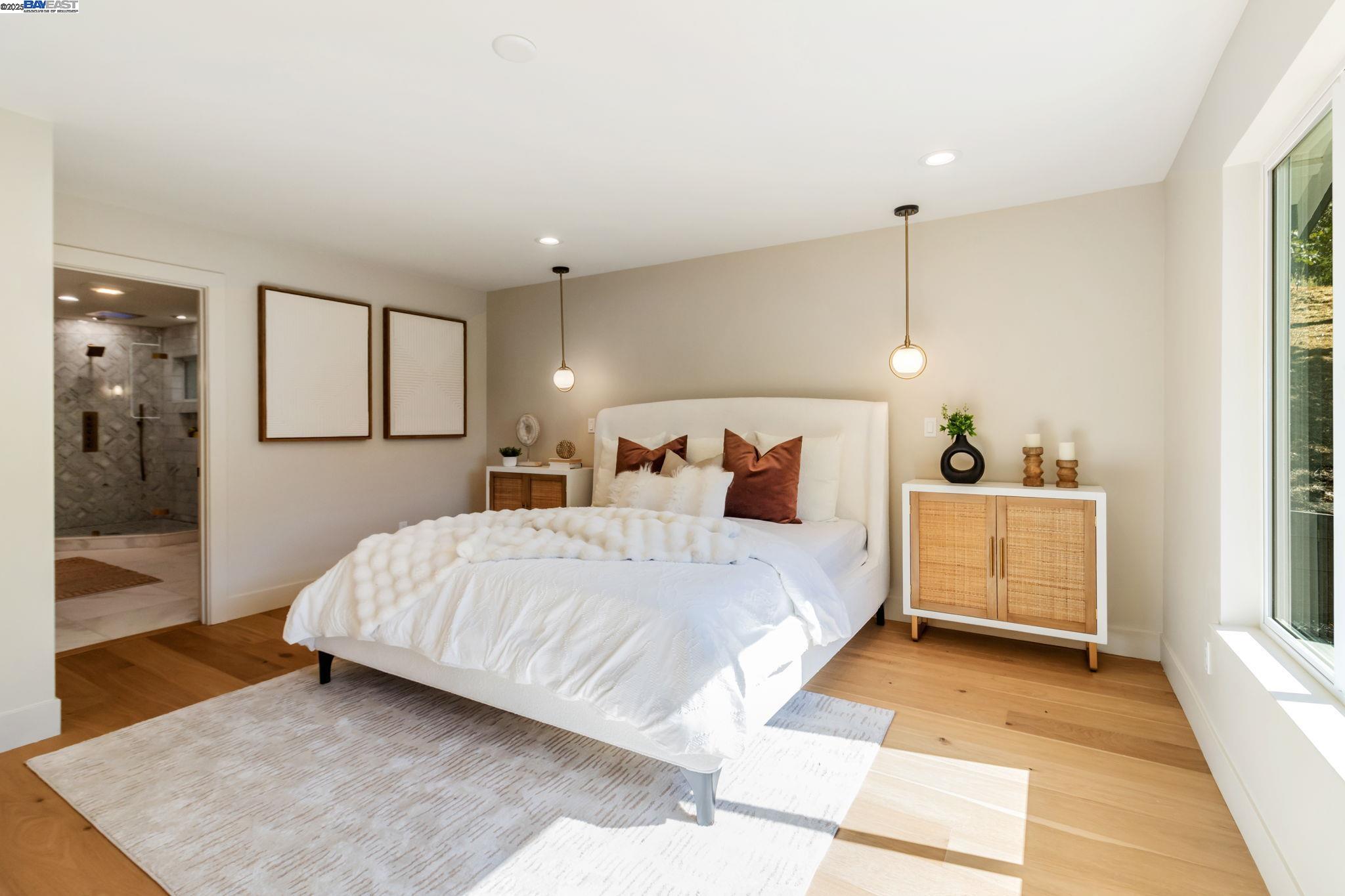 Detail Gallery Image 20 of 60 For 15 Manzanita Terrace, Orinda,  CA 94563 - 5 Beds | 3/1 Baths