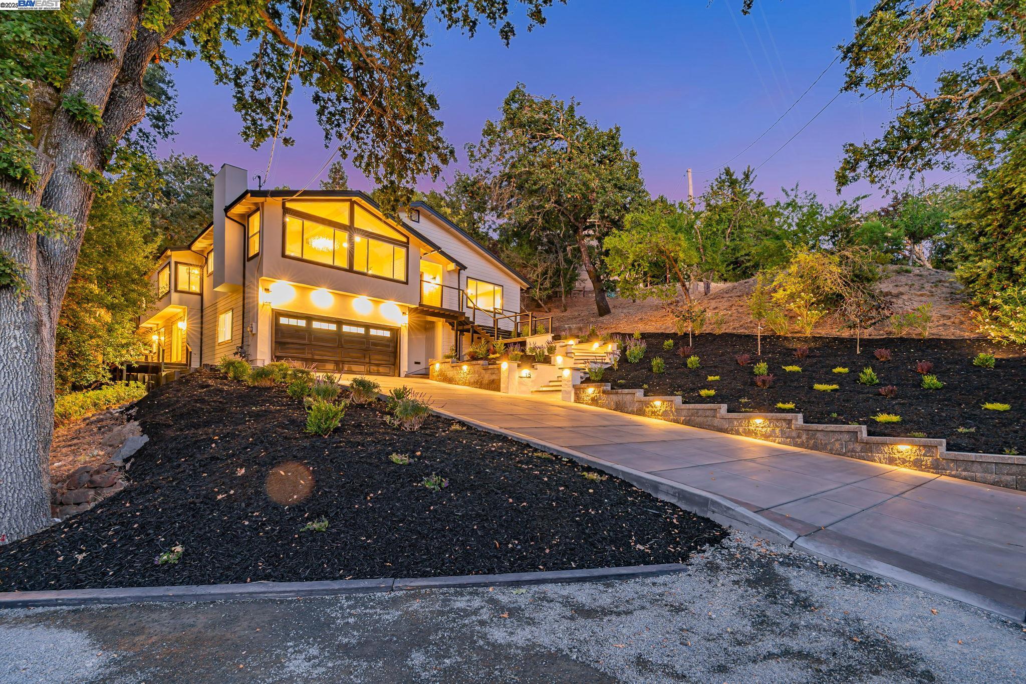 Detail Gallery Image 50 of 60 For 15 Manzanita Terrace, Orinda,  CA 94563 - 5 Beds | 3/1 Baths