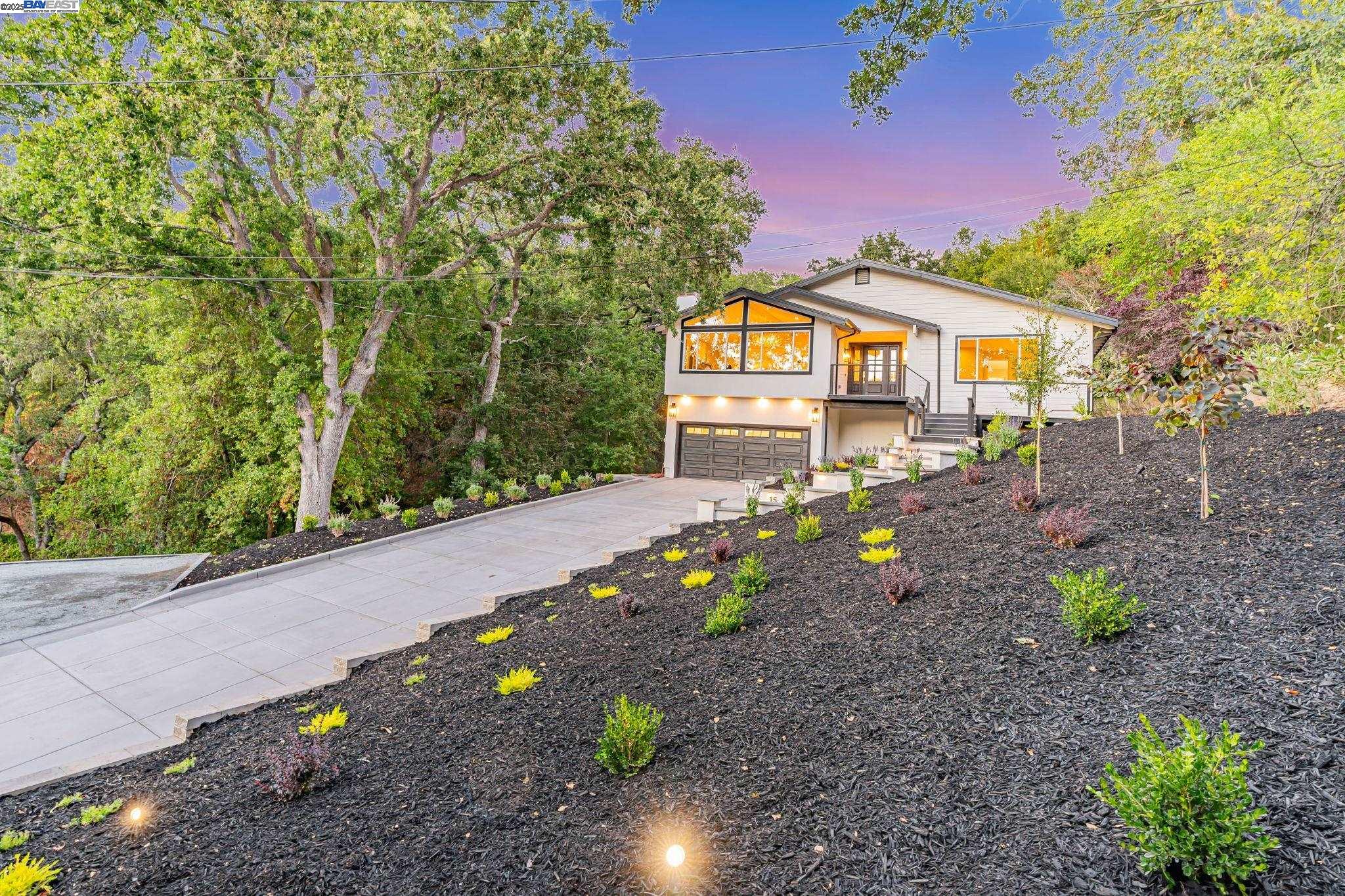 Detail Gallery Image 51 of 60 For 15 Manzanita Terrace, Orinda,  CA 94563 - 5 Beds | 3/1 Baths