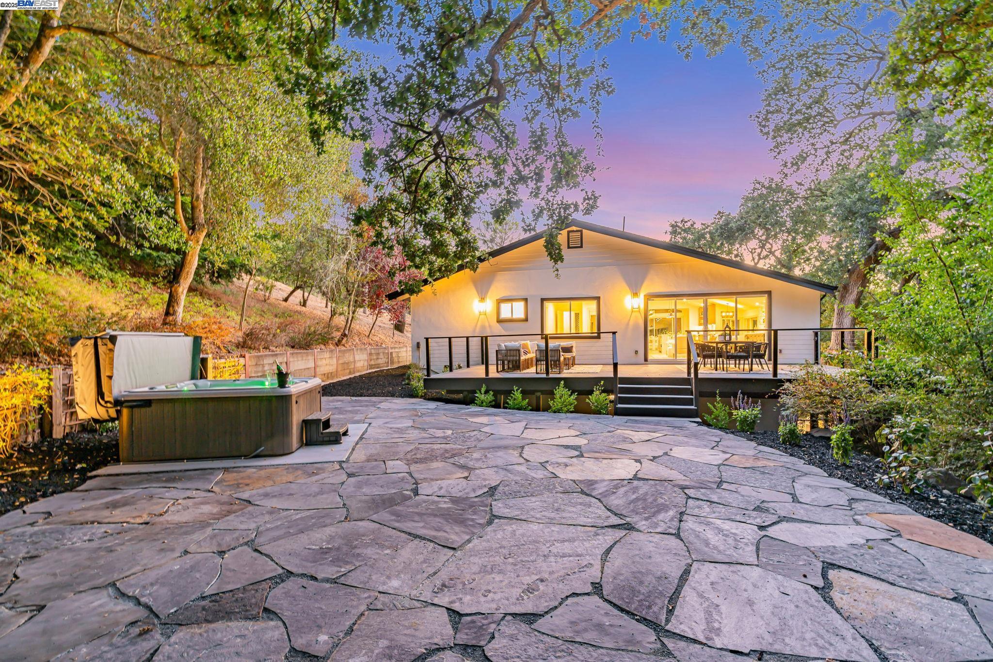 Detail Gallery Image 56 of 60 For 15 Manzanita Terrace, Orinda,  CA 94563 - 5 Beds | 3/1 Baths
