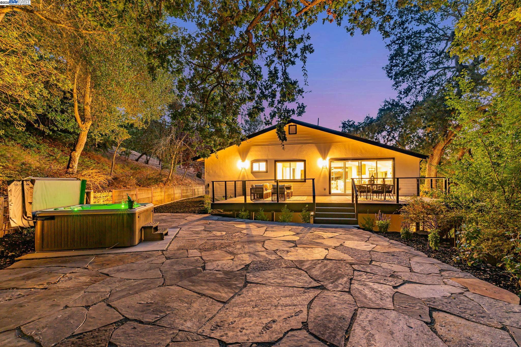 Detail Gallery Image 58 of 60 For 15 Manzanita Terrace, Orinda,  CA 94563 - 5 Beds | 3/1 Baths