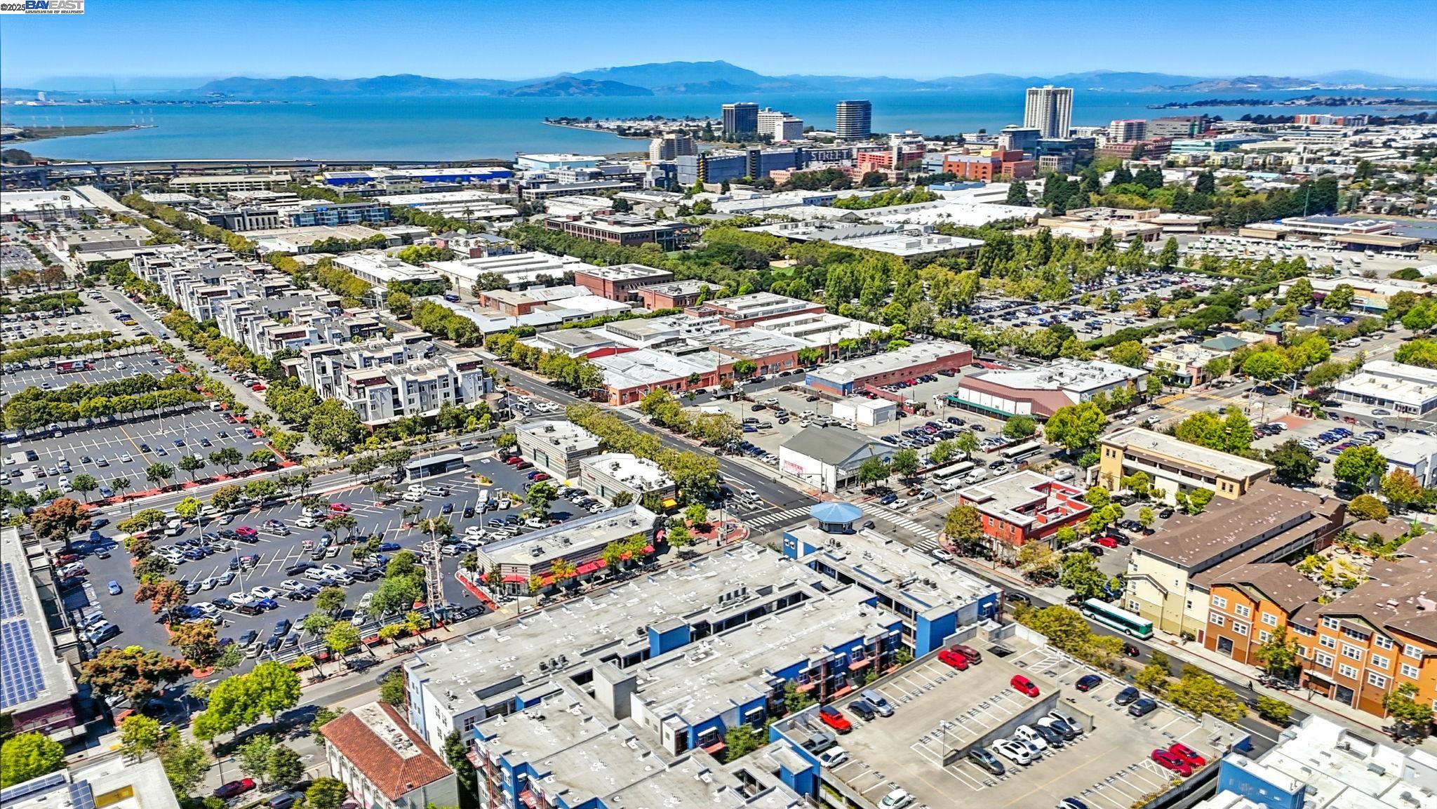 Detail Gallery Image 27 of 31 For 1121 40th St #1401,  Emeryville,  CA 94608 - 2 Beds | 2 Baths