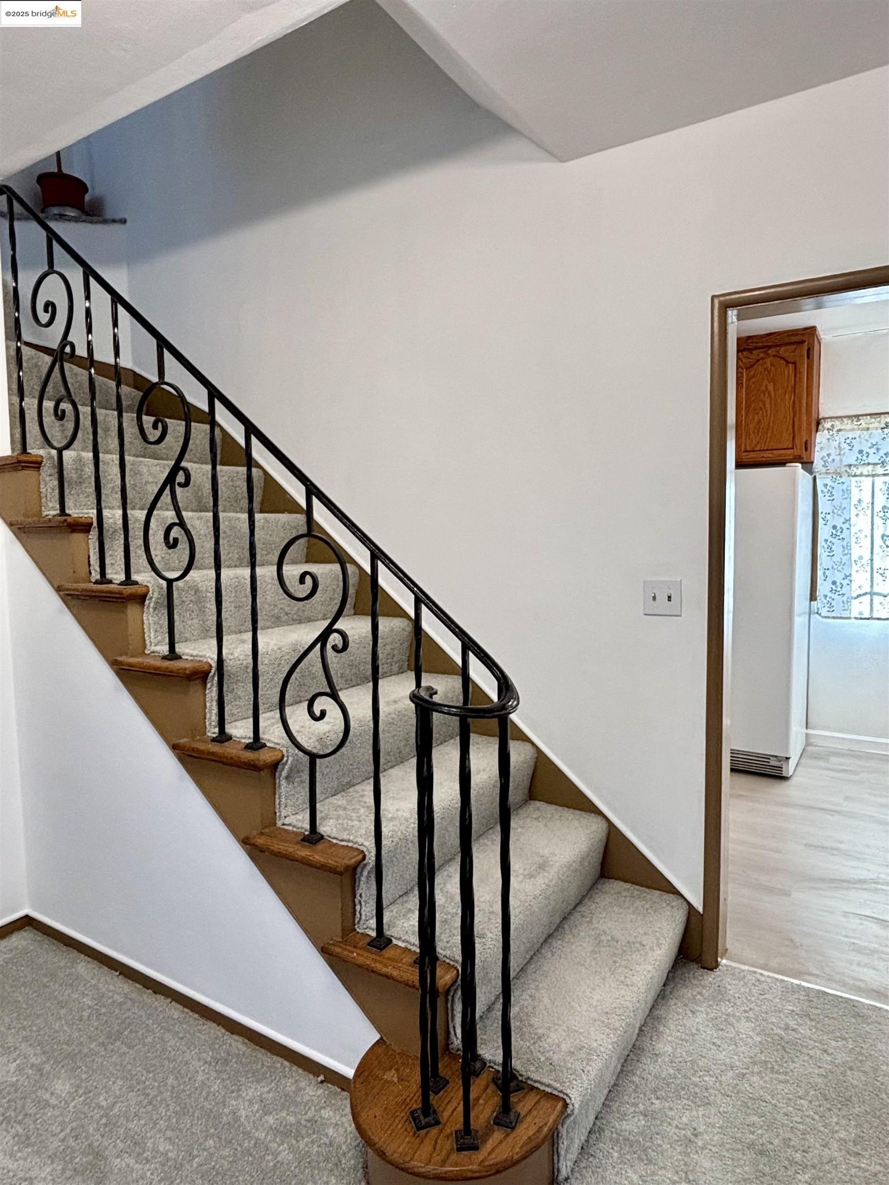 Detail Gallery Image 3 of 15 For 3728 Suter Street, Oakland,  CA 94619 - 2 Beds | 1/1 Baths