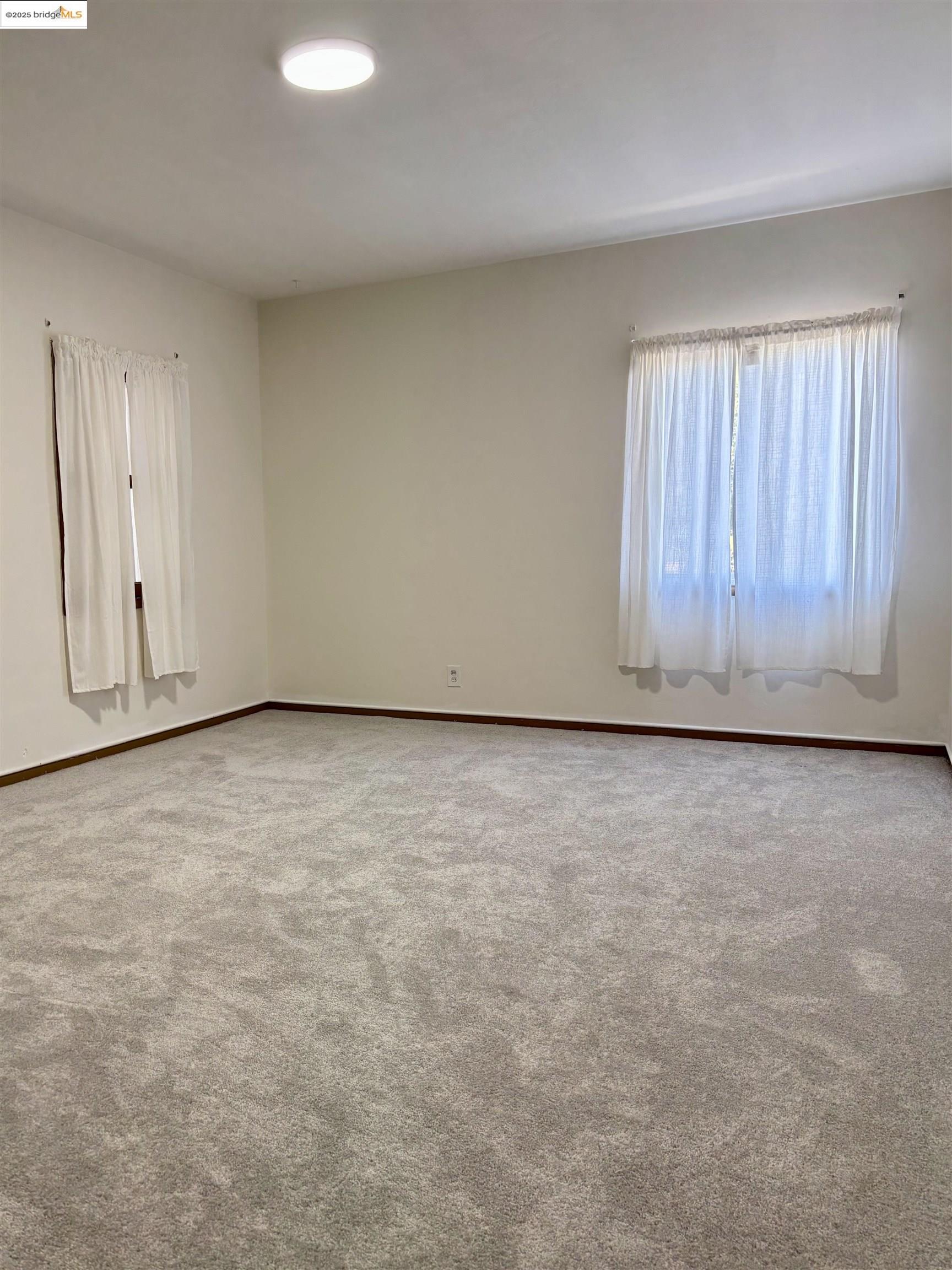 Detail Gallery Image 10 of 15 For 3728 Suter Street, Oakland,  CA 94619 - 2 Beds | 1/1 Baths