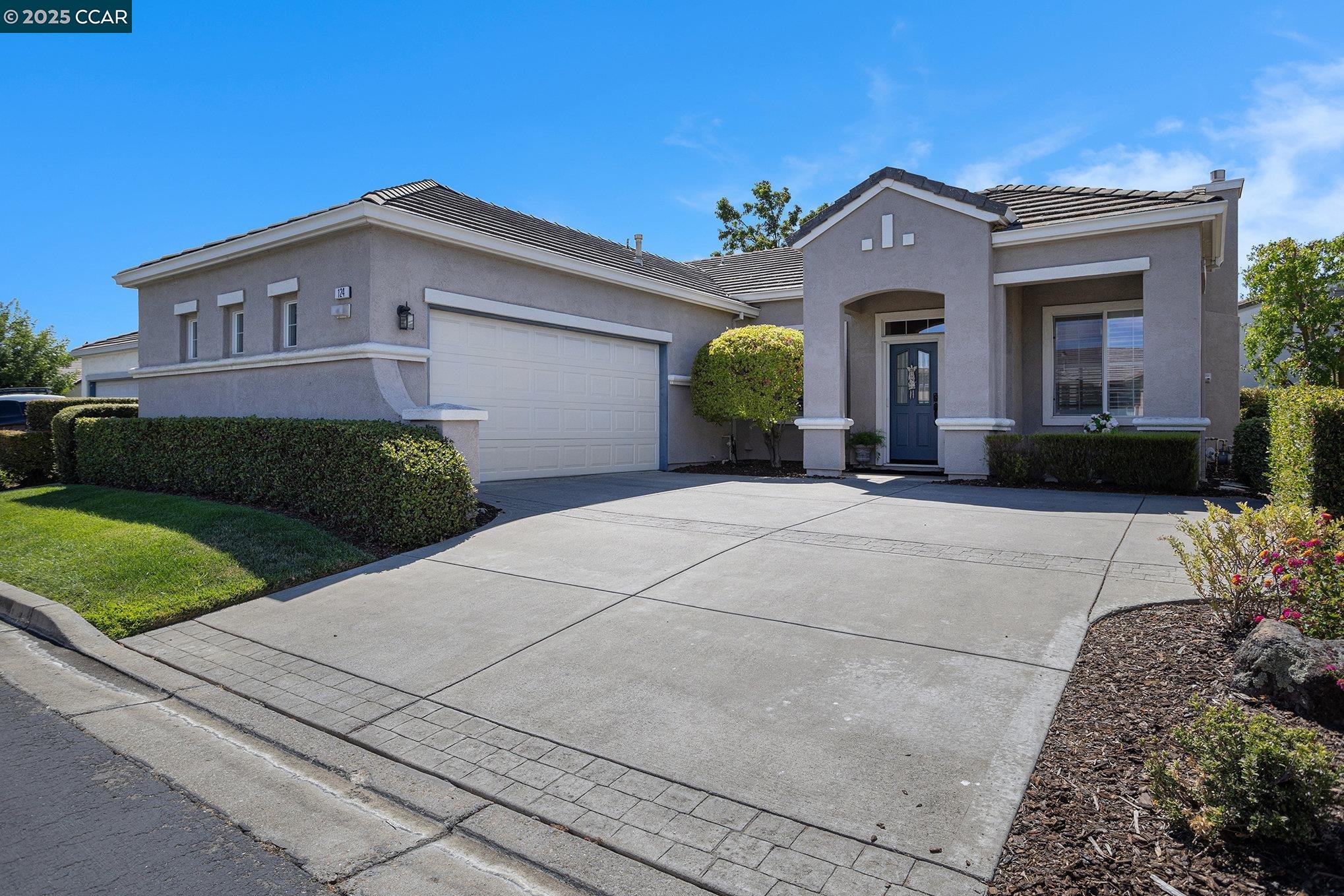 Detail Gallery Image 1 of 8 For 124 Liberty Ln, Brentwood,  CA 94513 - 2 Beds | 2 Baths