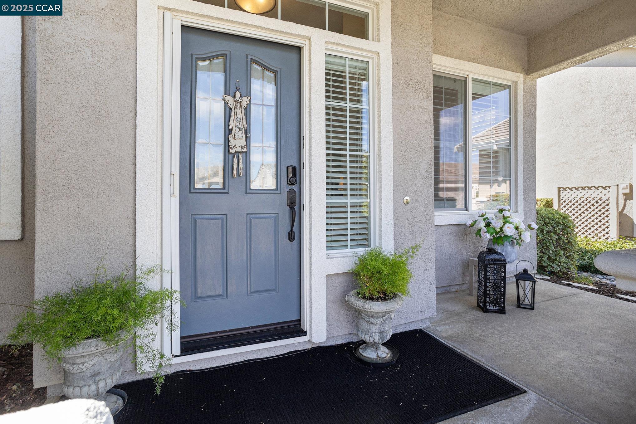 Detail Gallery Image 3 of 24 For 124 Liberty Ln, Brentwood,  CA 94513 - 2 Beds | 2 Baths
