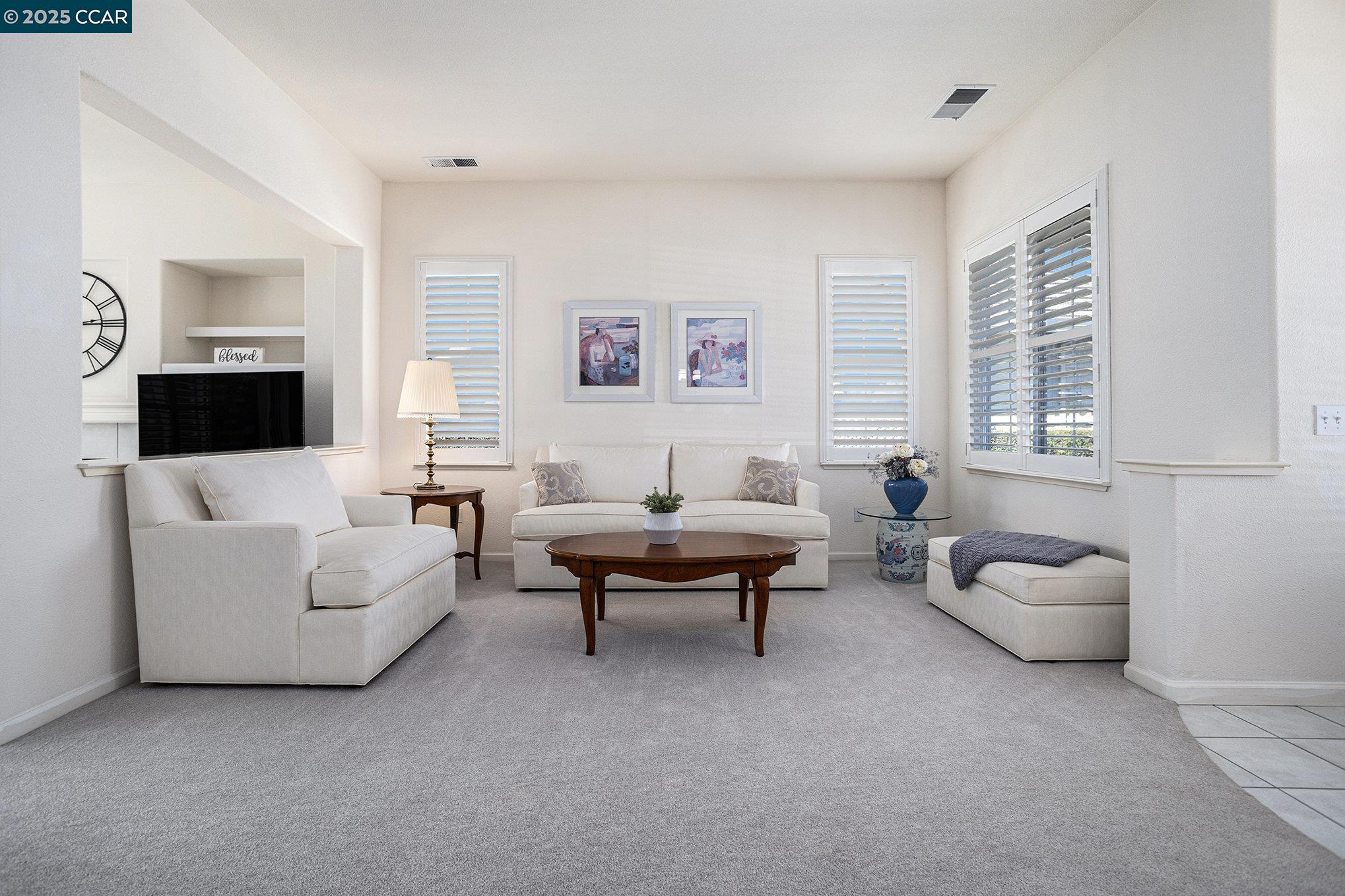 Detail Gallery Image 3 of 8 For 124 Liberty Ln, Brentwood,  CA 94513 - 2 Beds | 2 Baths