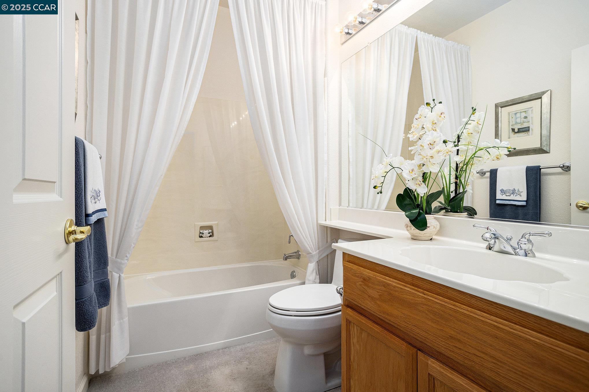 Detail Gallery Image 4 of 8 For 124 Liberty Ln, Brentwood,  CA 94513 - 2 Beds | 2 Baths