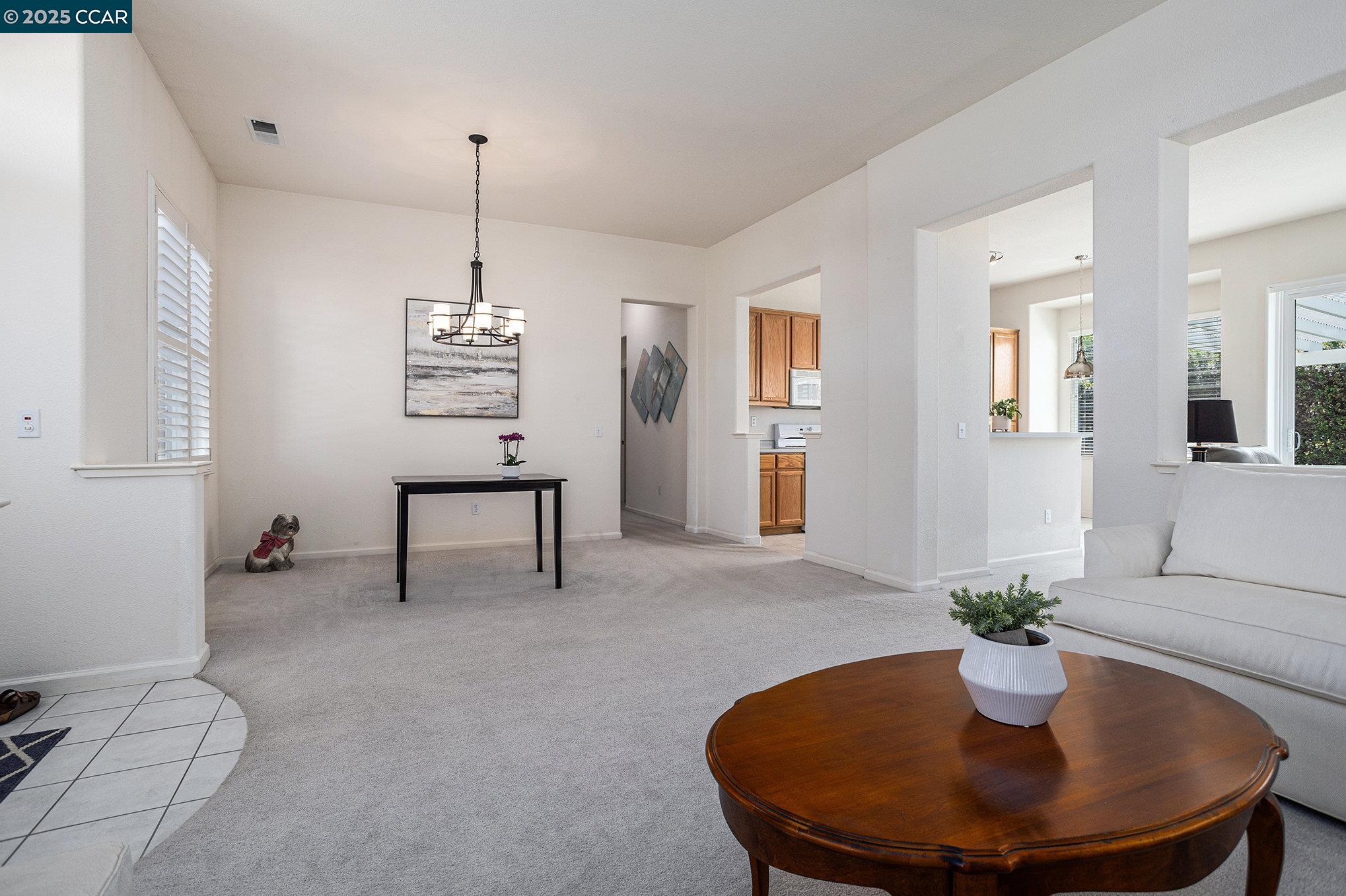 Detail Gallery Image 5 of 24 For 124 Liberty Ln, Brentwood,  CA 94513 - 2 Beds | 2 Baths