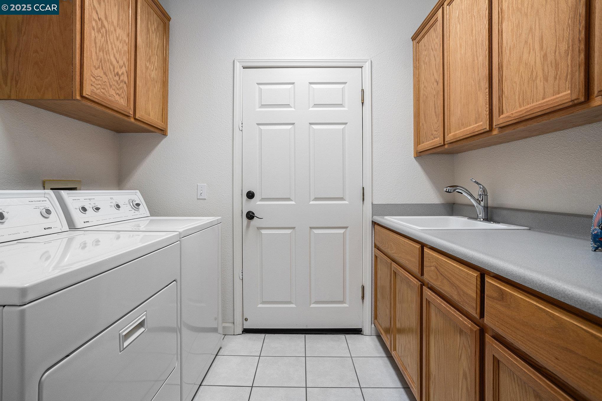 Detail Gallery Image 6 of 8 For 124 Liberty Ln, Brentwood,  CA 94513 - 2 Beds | 2 Baths