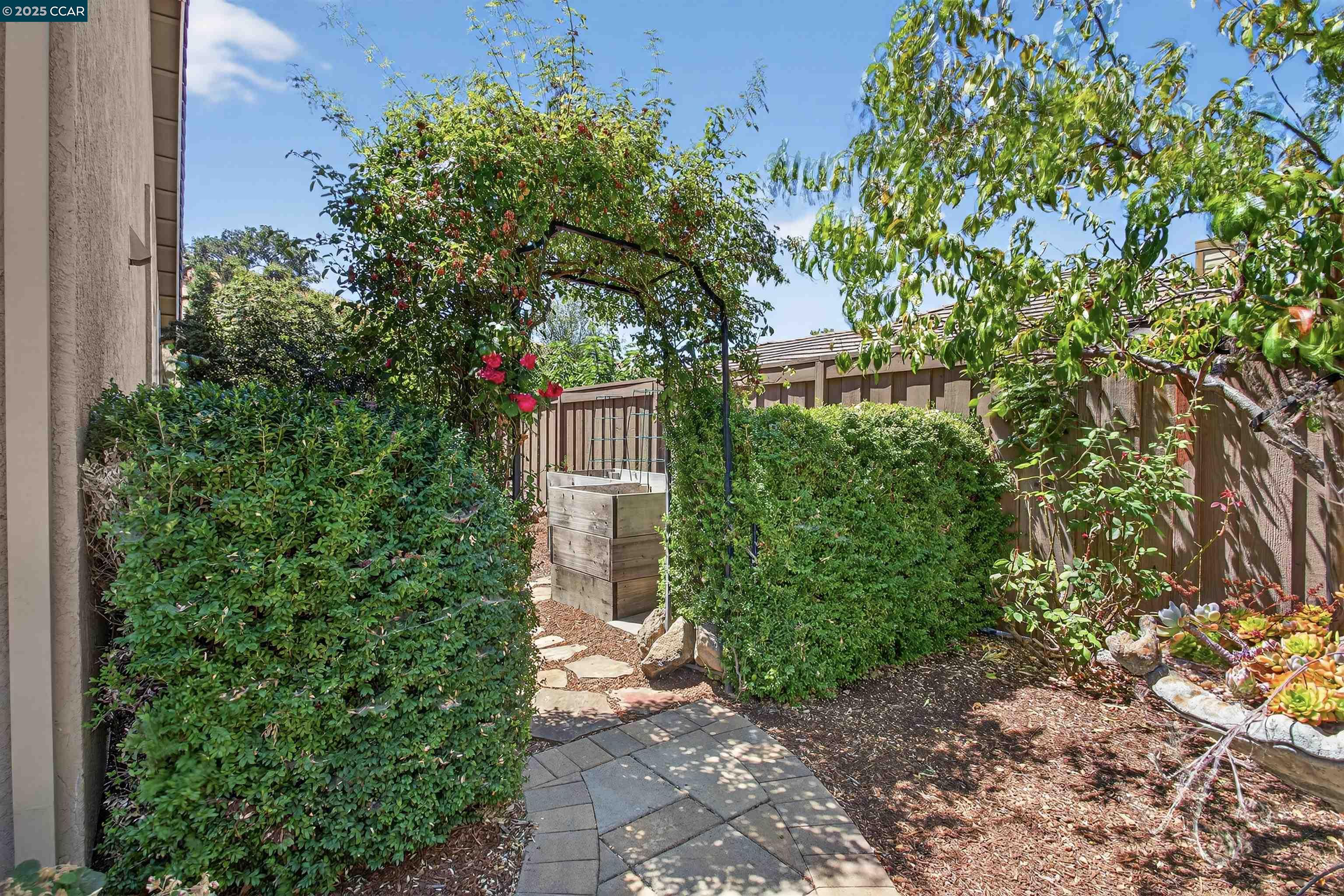 Detail Gallery Image 35 of 40 For 9003 Elk Dr, Clayton,  CA 94517 - 4 Beds | 3 Baths