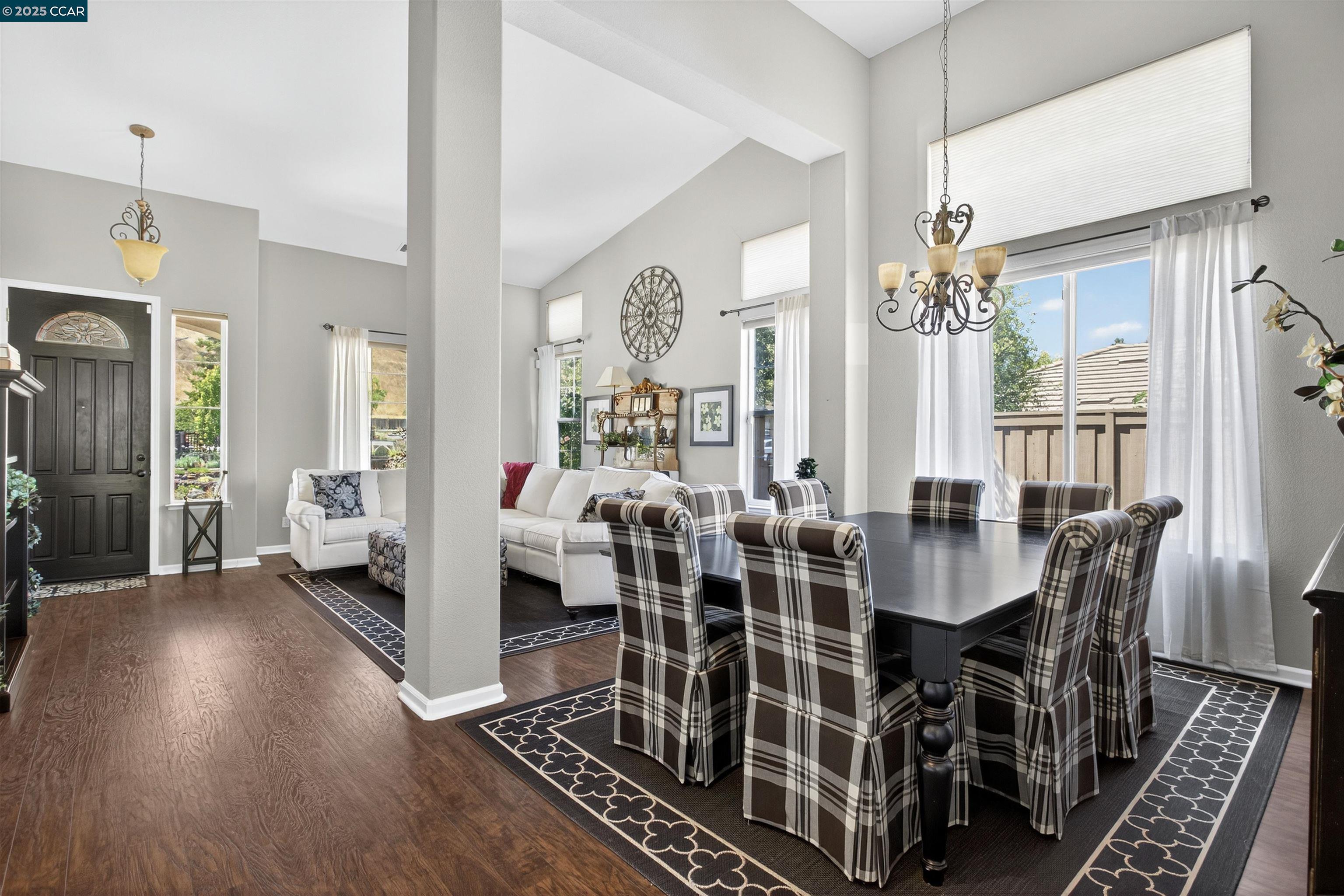 Detail Gallery Image 6 of 40 For 9003 Elk Dr, Clayton,  CA 94517 - 4 Beds | 3 Baths
