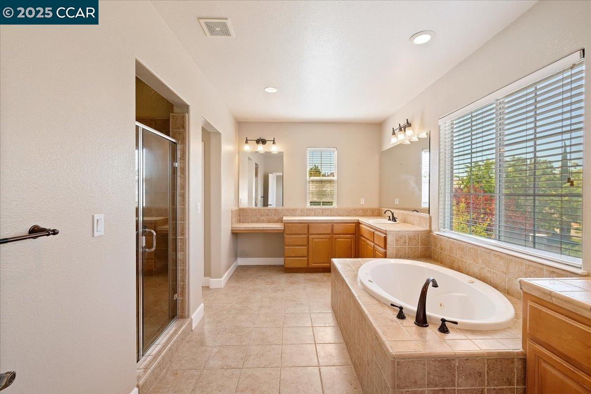 Detail Gallery Image 17 of 38 For 2901 Embleton Ln, San Ramon,  CA 94582 - 5 Beds | 3 Baths