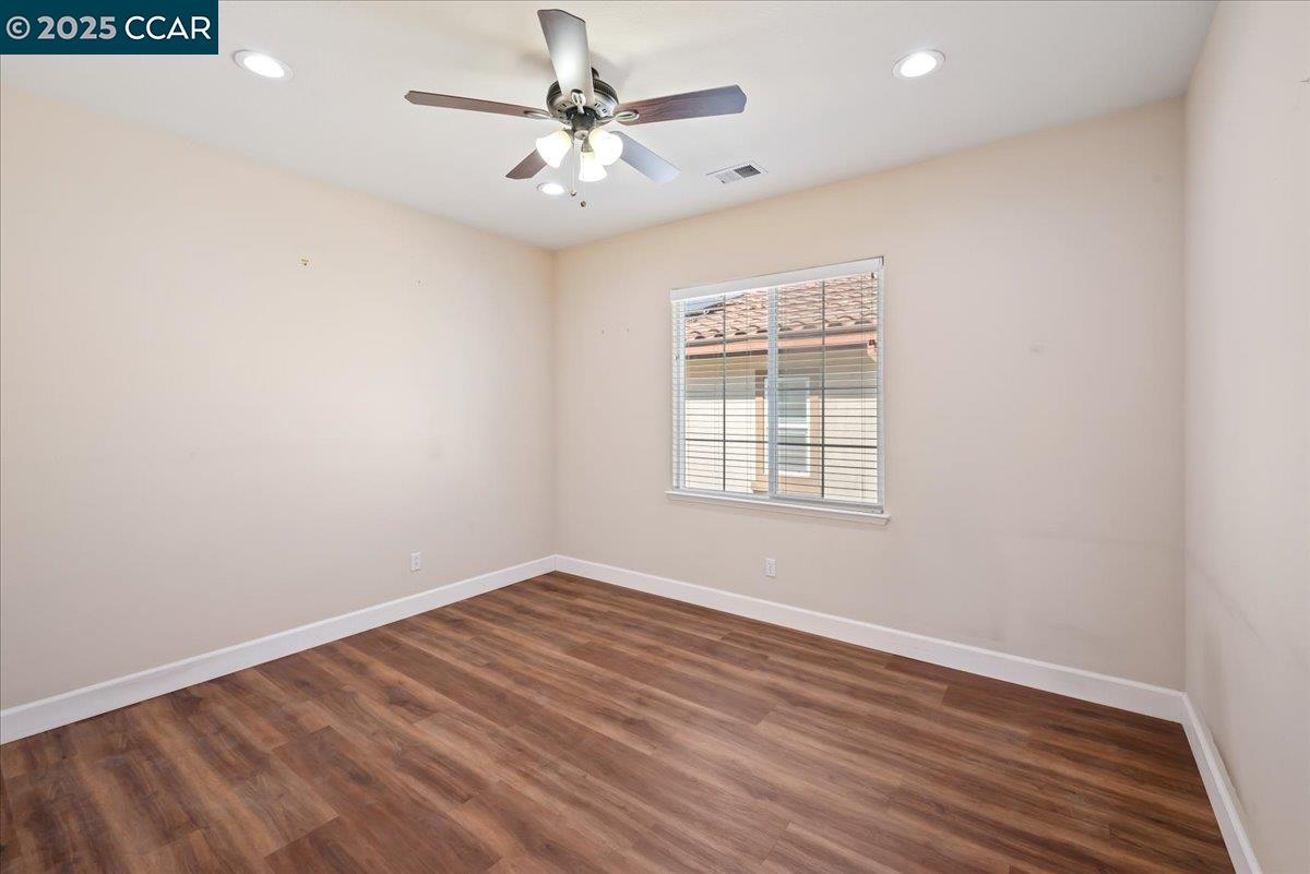 Detail Gallery Image 21 of 38 For 2901 Embleton Ln, San Ramon,  CA 94582 - 5 Beds | 3 Baths