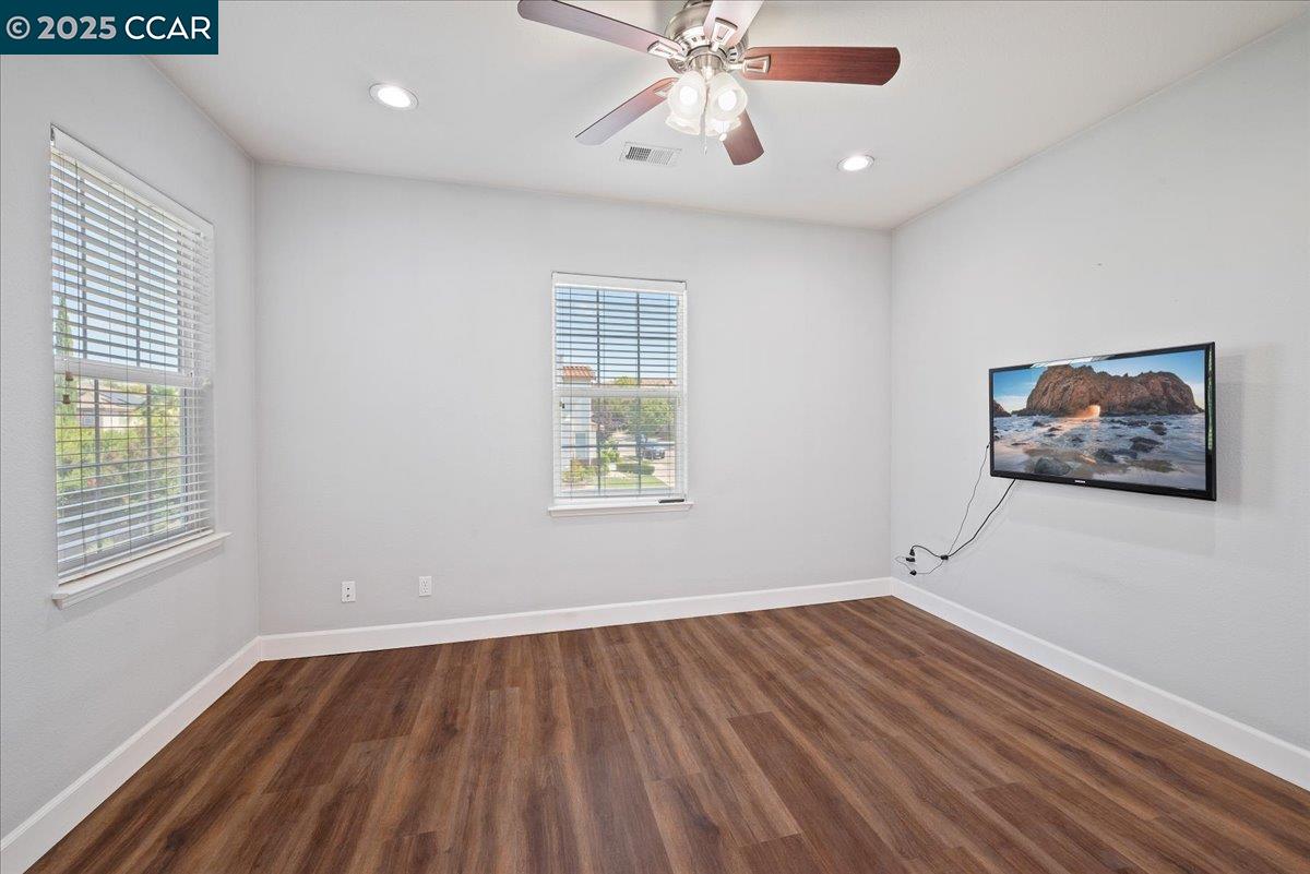 Detail Gallery Image 24 of 38 For 2901 Embleton Ln, San Ramon,  CA 94582 - 5 Beds | 3 Baths