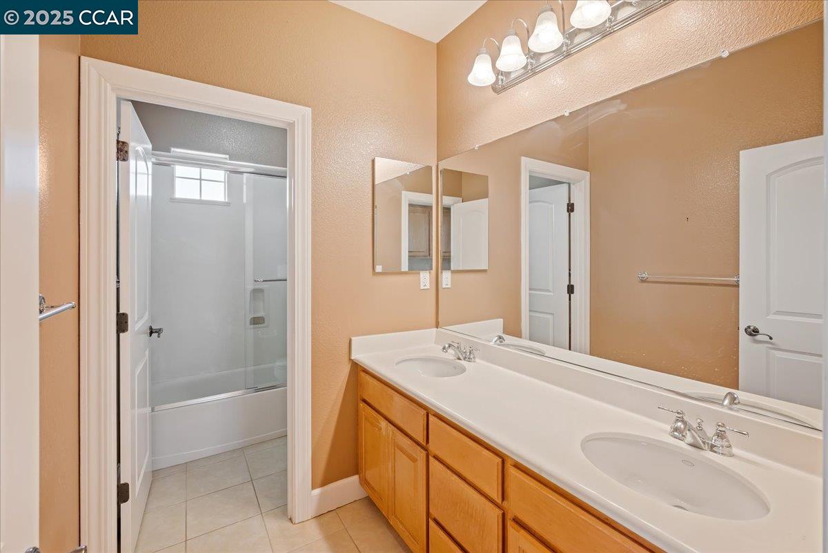 Detail Gallery Image 25 of 38 For 2901 Embleton Ln, San Ramon,  CA 94582 - 5 Beds | 3 Baths