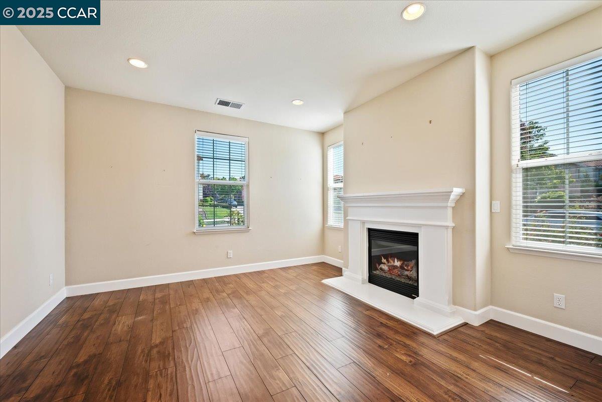 Detail Gallery Image 27 of 38 For 2901 Embleton Ln, San Ramon,  CA 94582 - 5 Beds | 3 Baths
