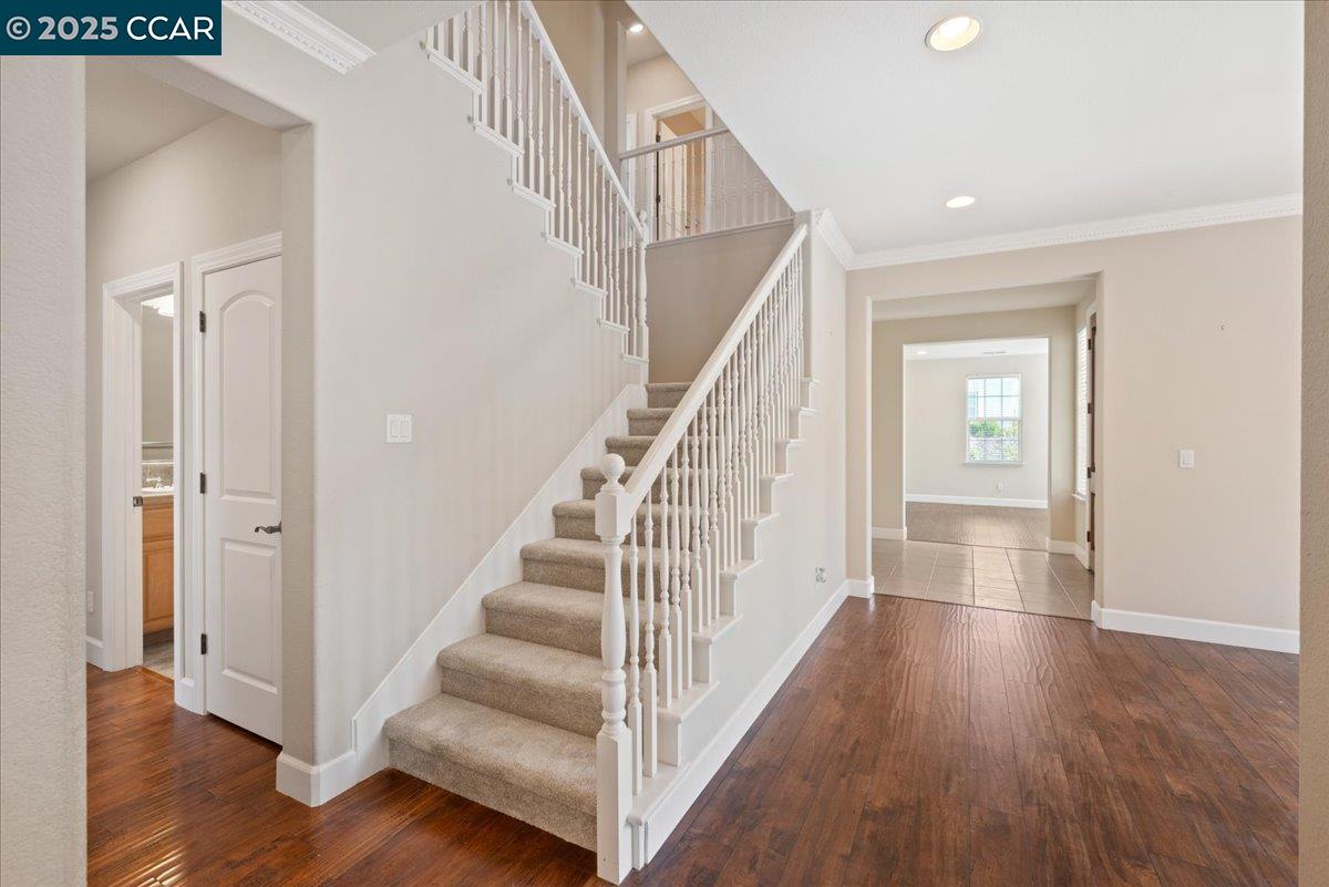 Detail Gallery Image 31 of 38 For 2901 Embleton Ln, San Ramon,  CA 94582 - 5 Beds | 3 Baths