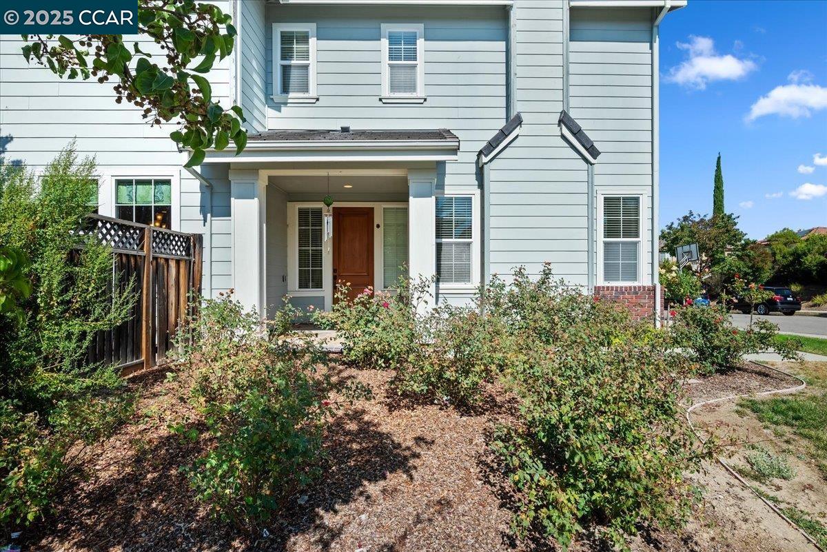 Detail Gallery Image 5 of 38 For 2901 Embleton Ln, San Ramon,  CA 94582 - 5 Beds | 3 Baths