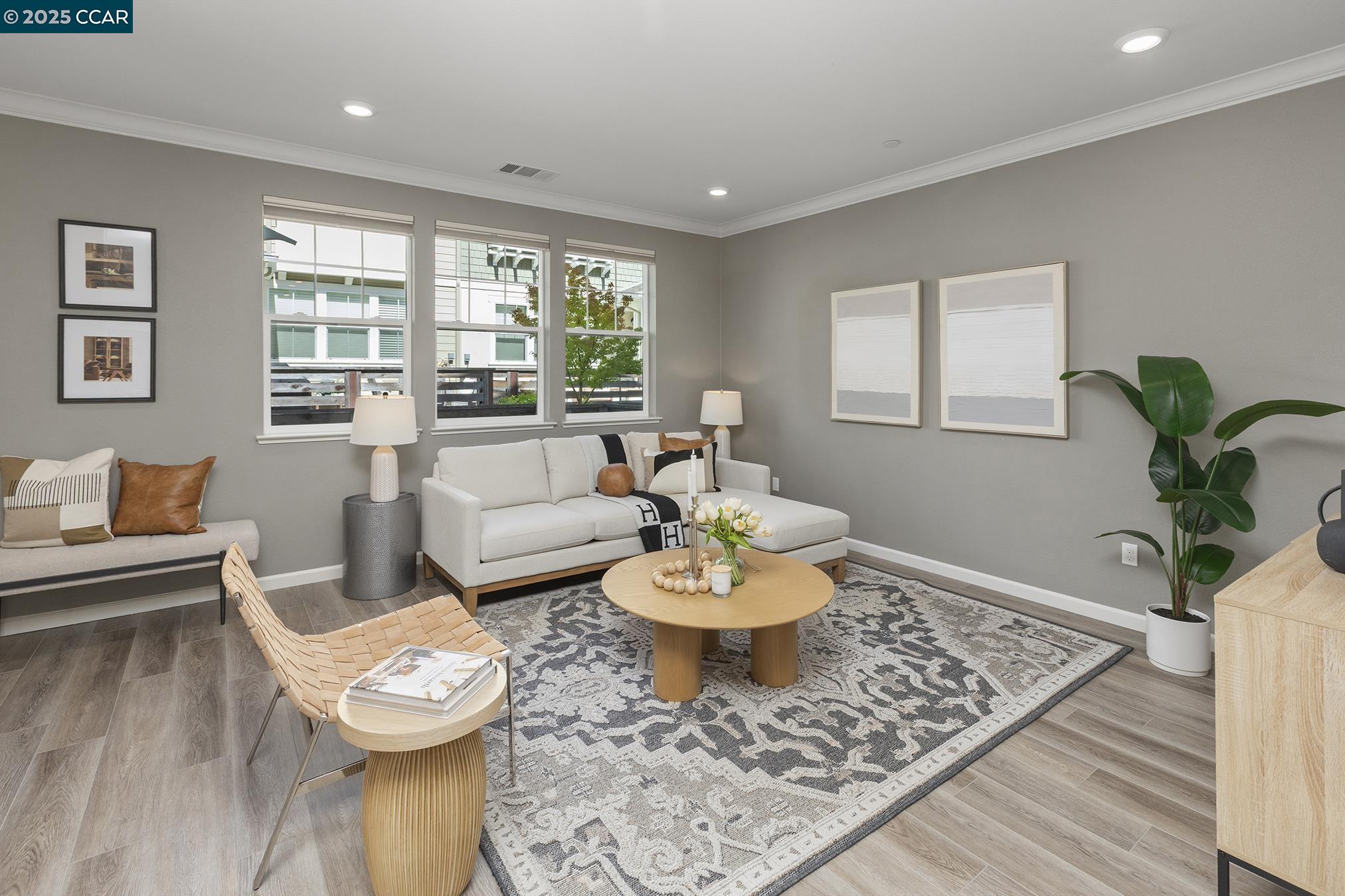Detail Gallery Image 4 of 52 For 118 Wallace Cir, Moraga,  CA 94556 - 5 Beds | 3/1 Baths